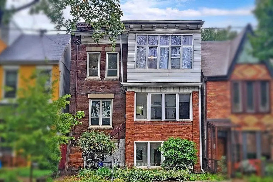 Detached Home For Lease | C13015780