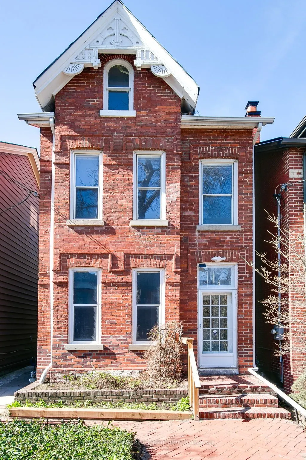 Detached Home For Sale | C13023490