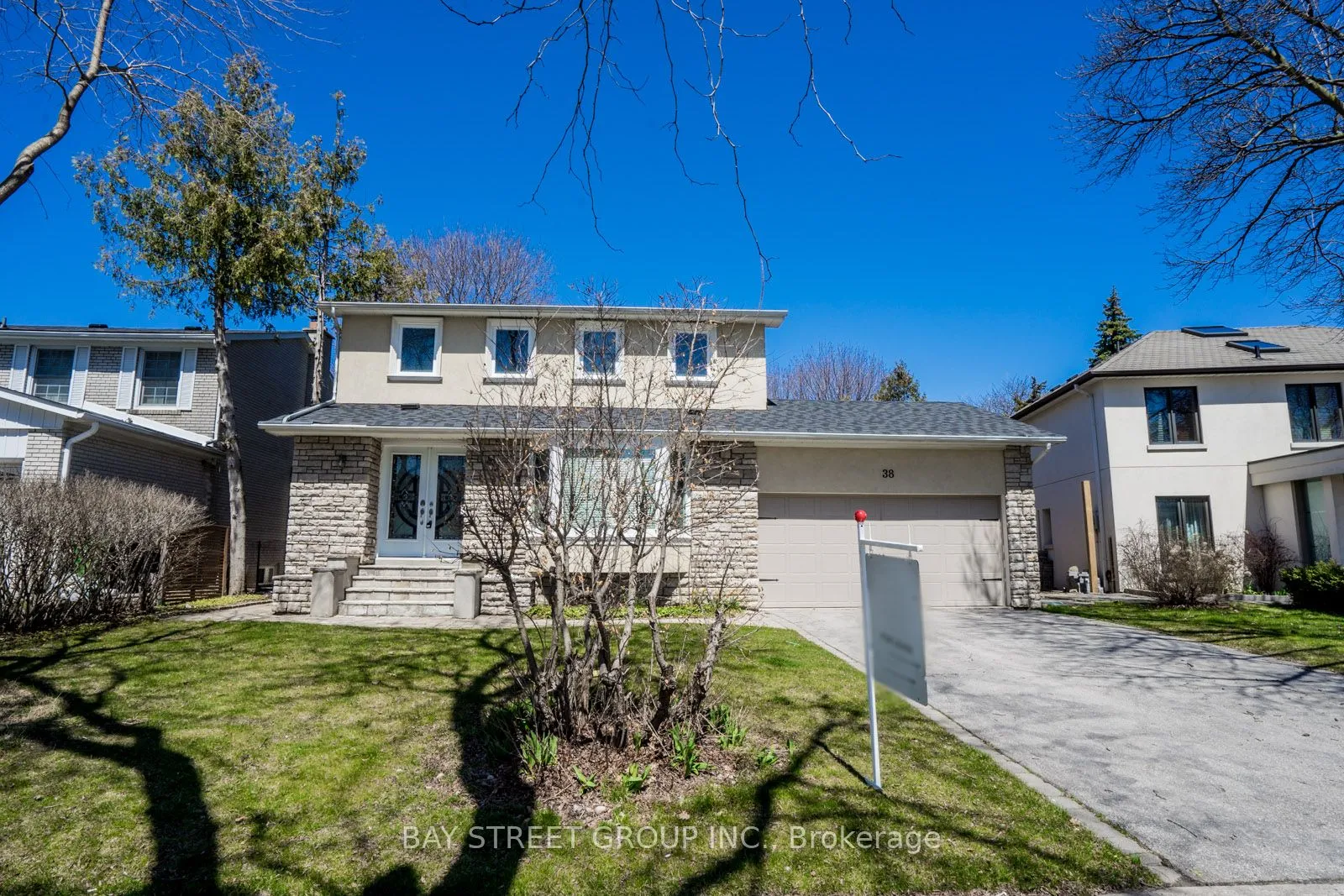 Detached Home For Lease | C13042074