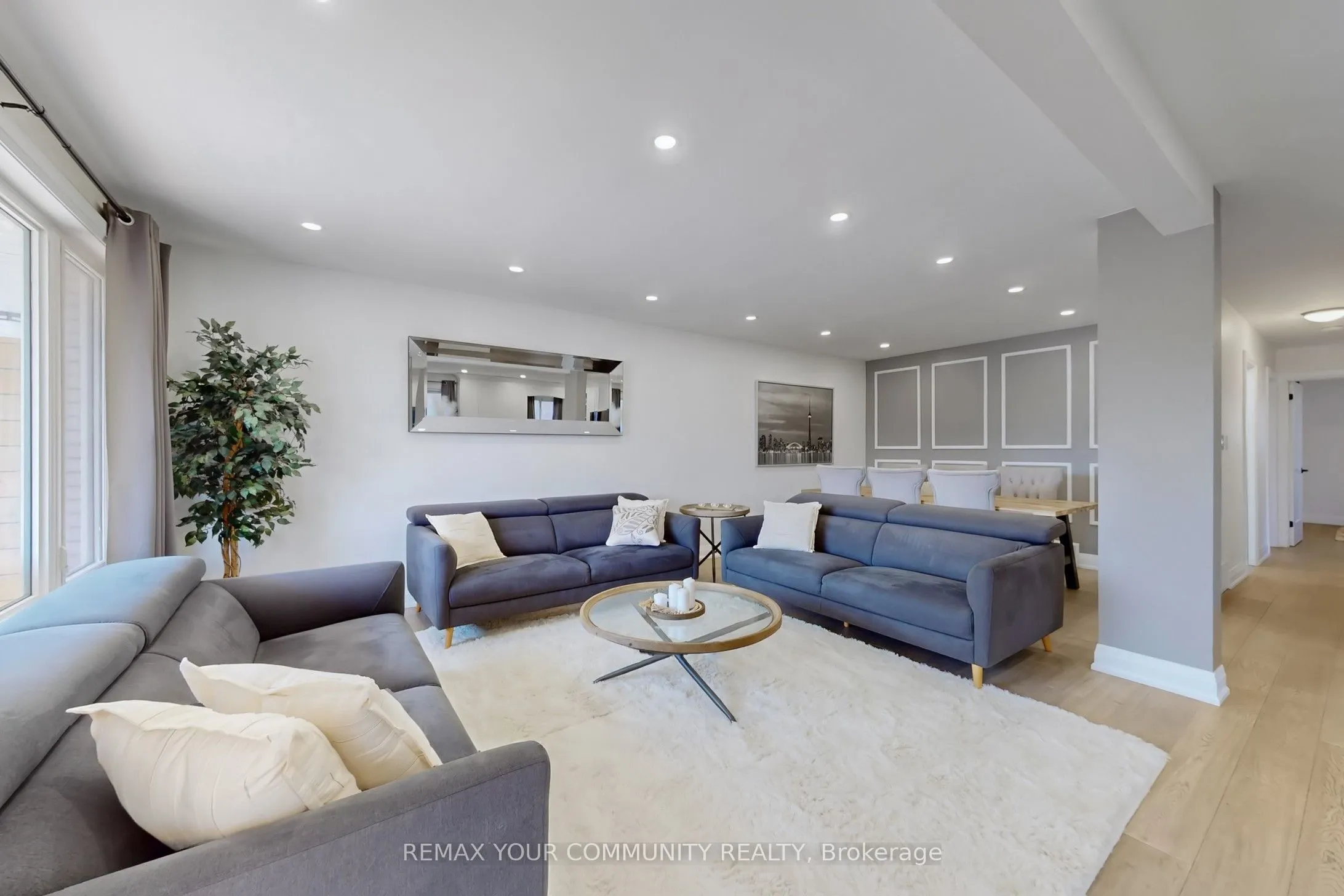 Semi-Detached Home For Sale | C13044520