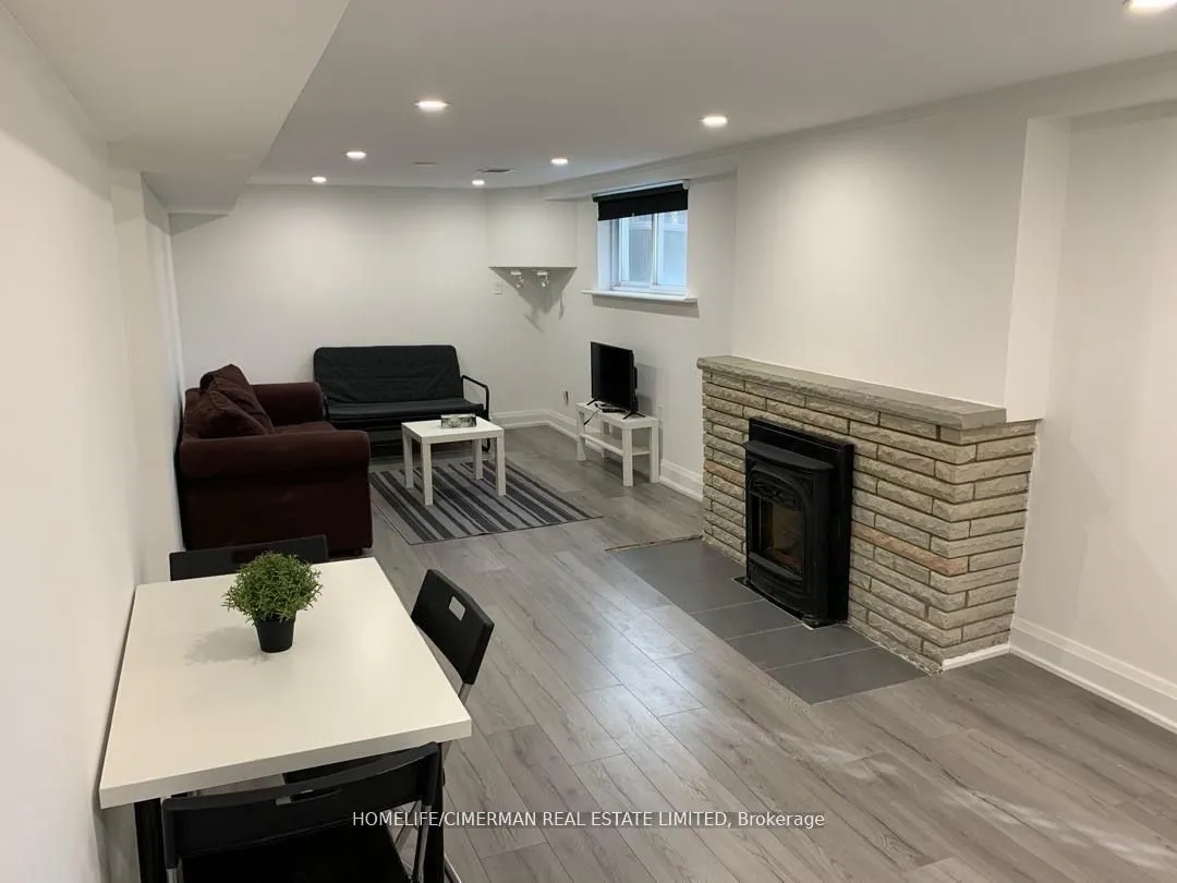 Detached Home For Lease | C13045204