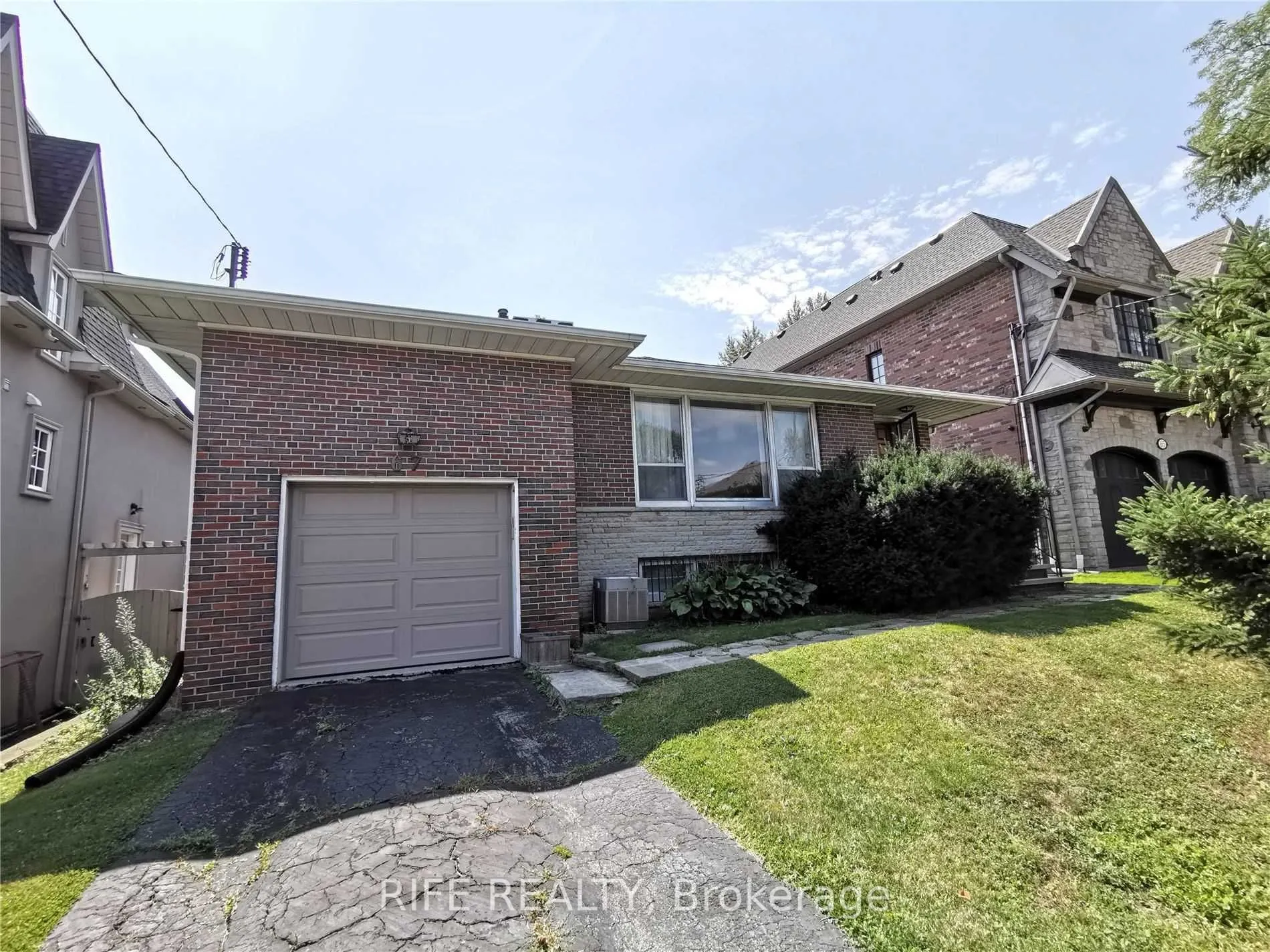 Detached Home For Sale | C13049972
