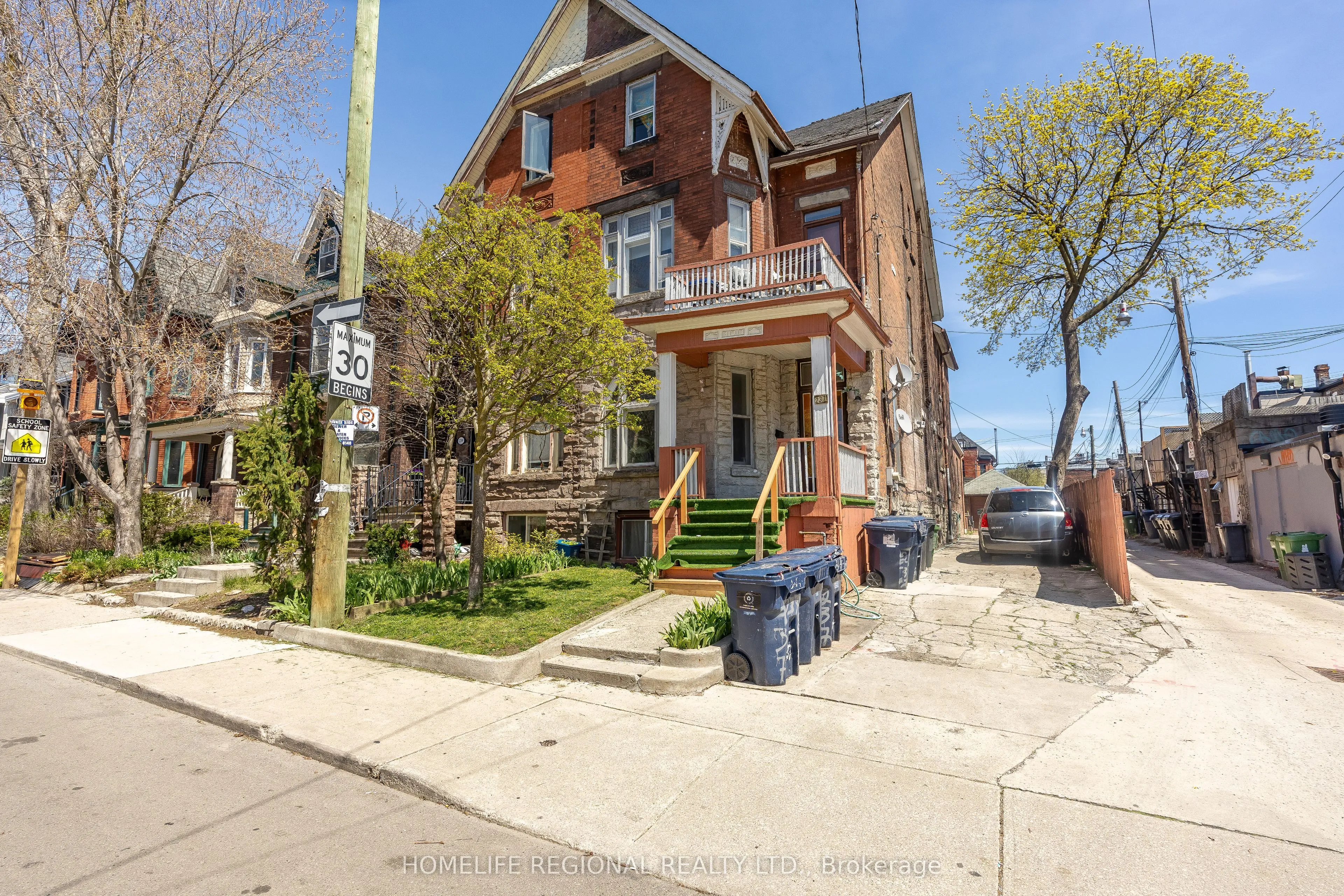 Semi-Detached Home For Sale | C13057358