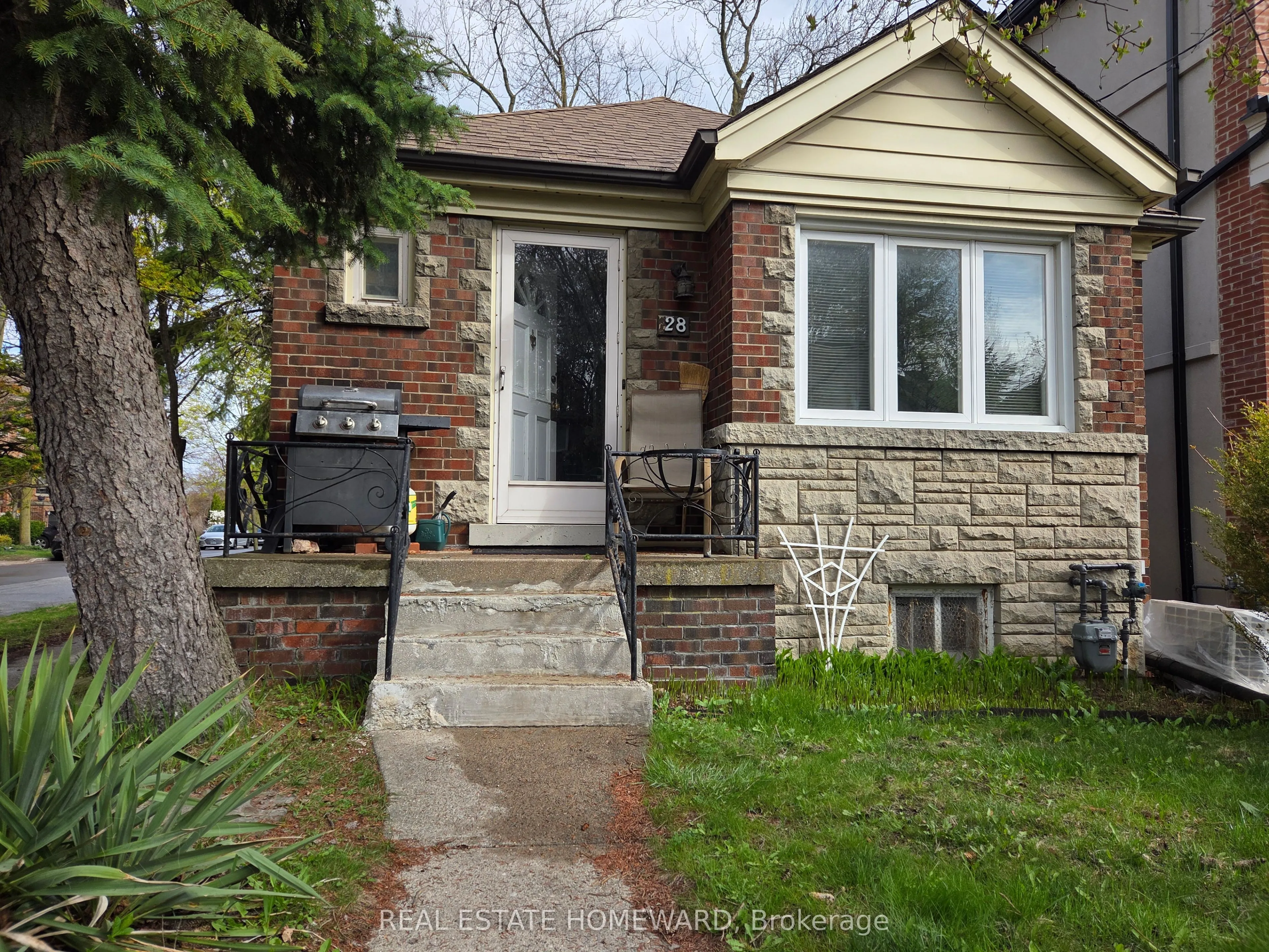 Detached Home For Sale | C13066228