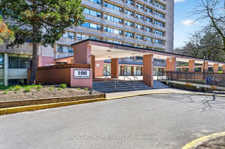 100 Leeward Glenway, Toronto C11, ON M3C 2Z1
