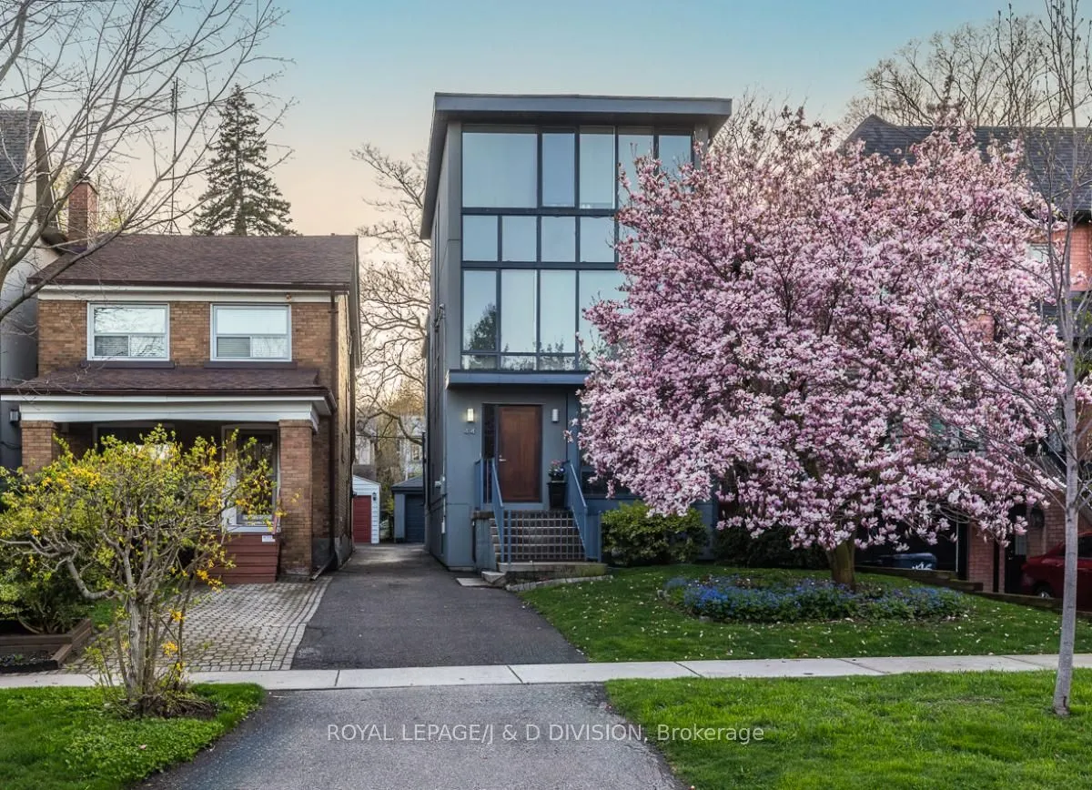 Detached Home For Sale | C13069976