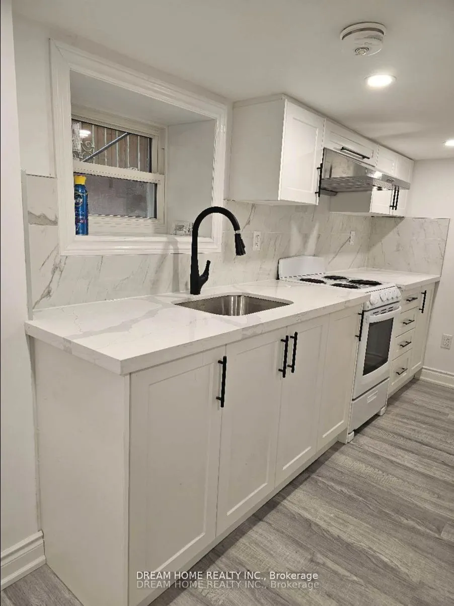 Semi-Detached Home For Lease | C13074482
