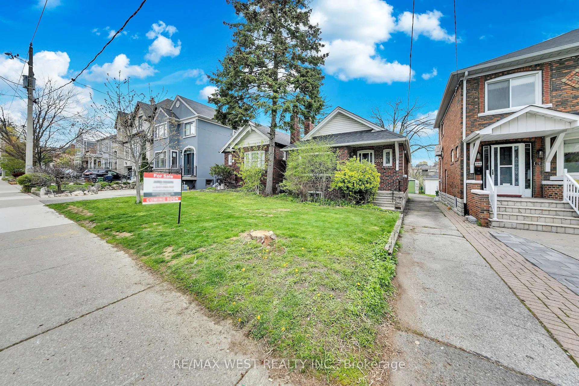 Detached Home For Sale | C13076612