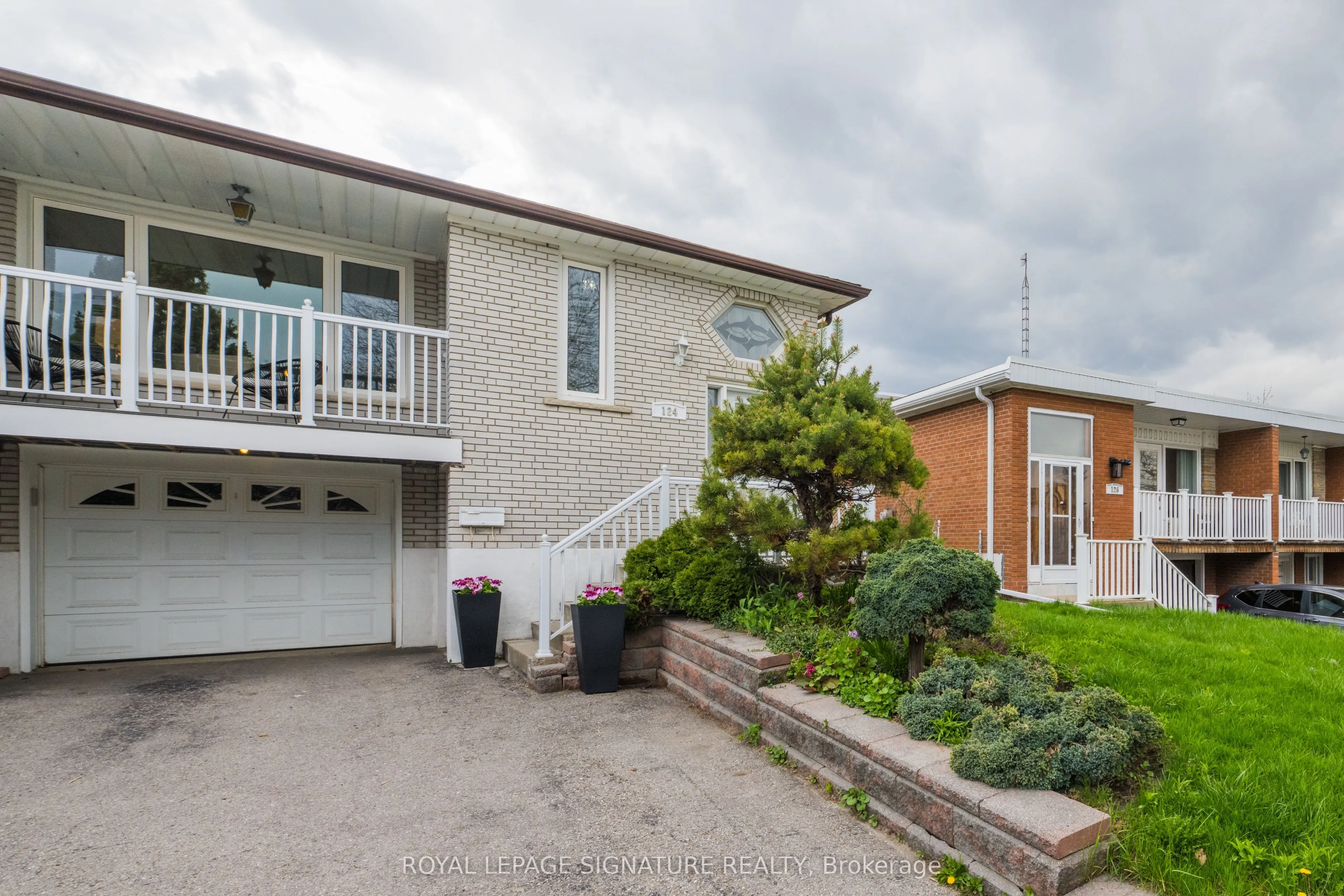 Semi-Detached Home For Sale | C13078928