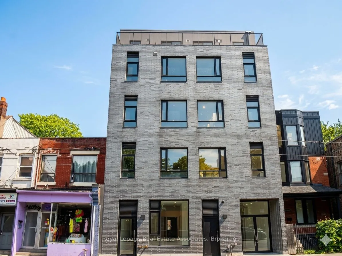 Multiplex For Lease | C13081894