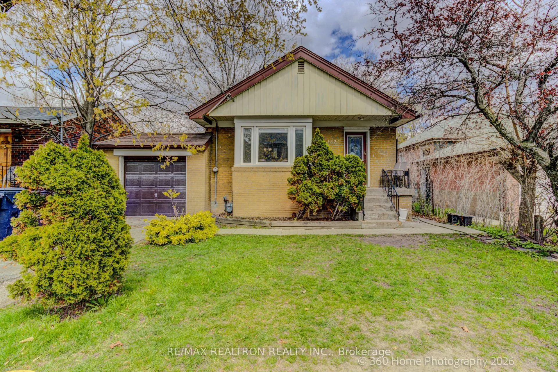 Detached Home For Sale | C13082868