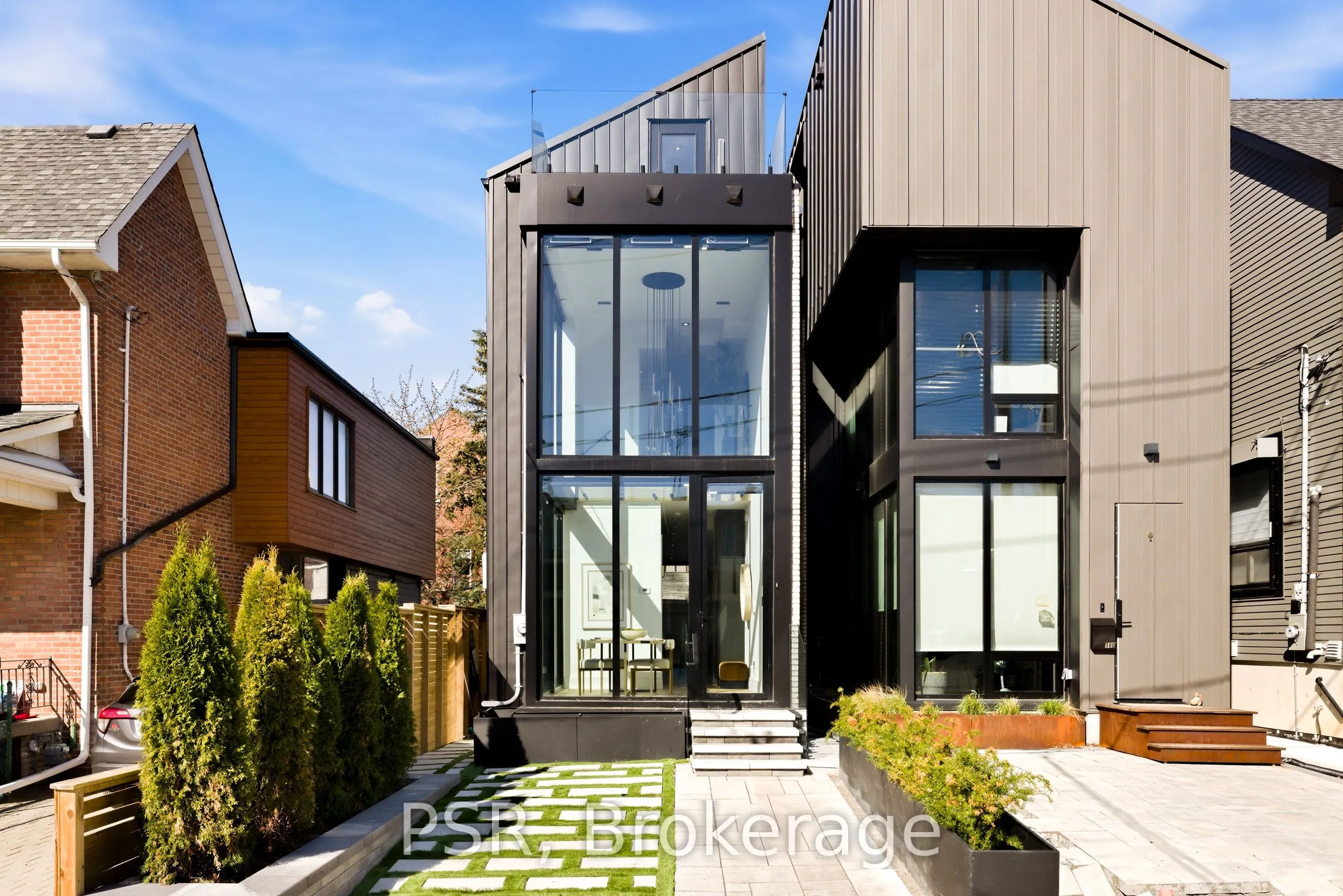 Detached Home For Sale | C13084726