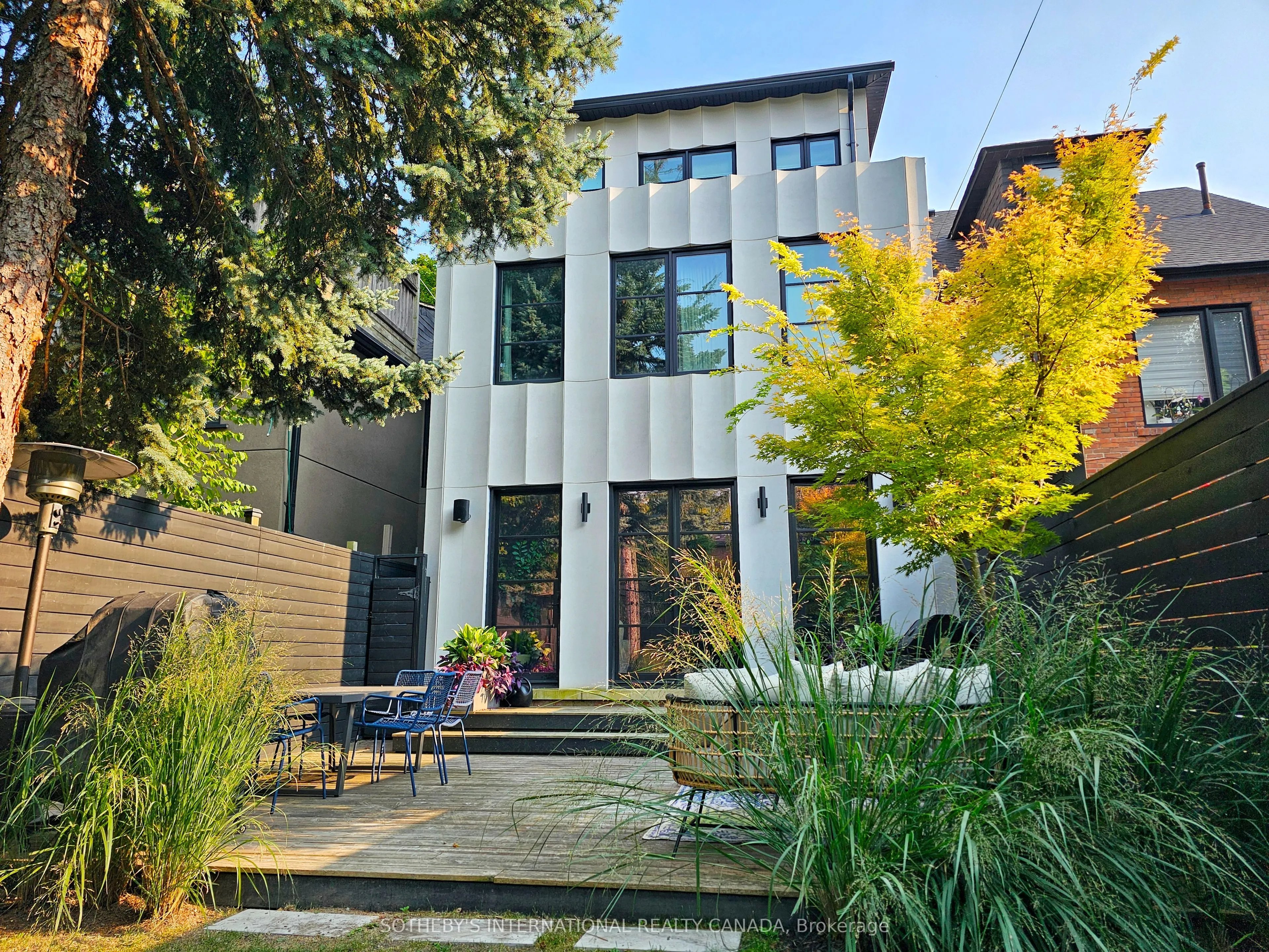 Semi-Detached Home For Sale | C13087206