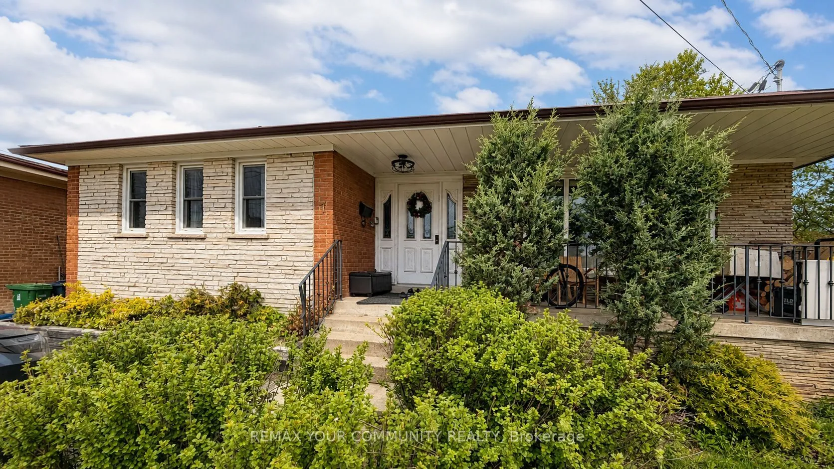 Detached Home For Lease | C13089178
