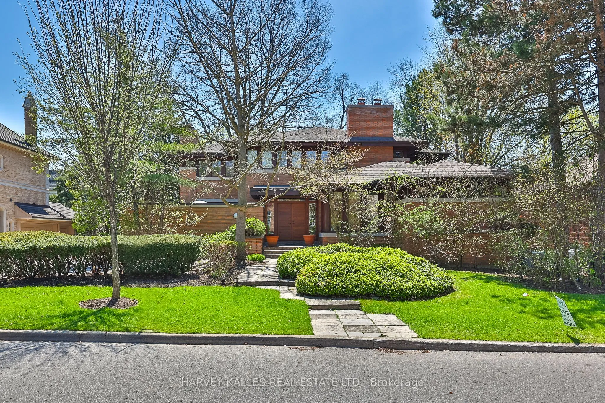 Detached Home For Sale | C13091532
