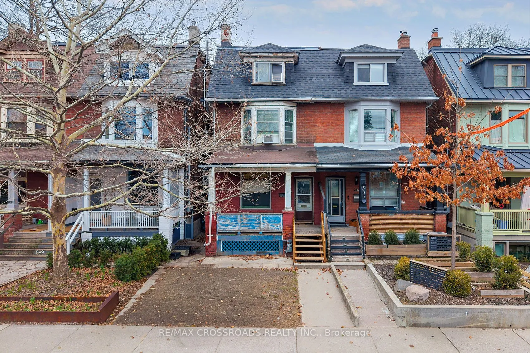 Semi-Detached Home For Sale | C13092828