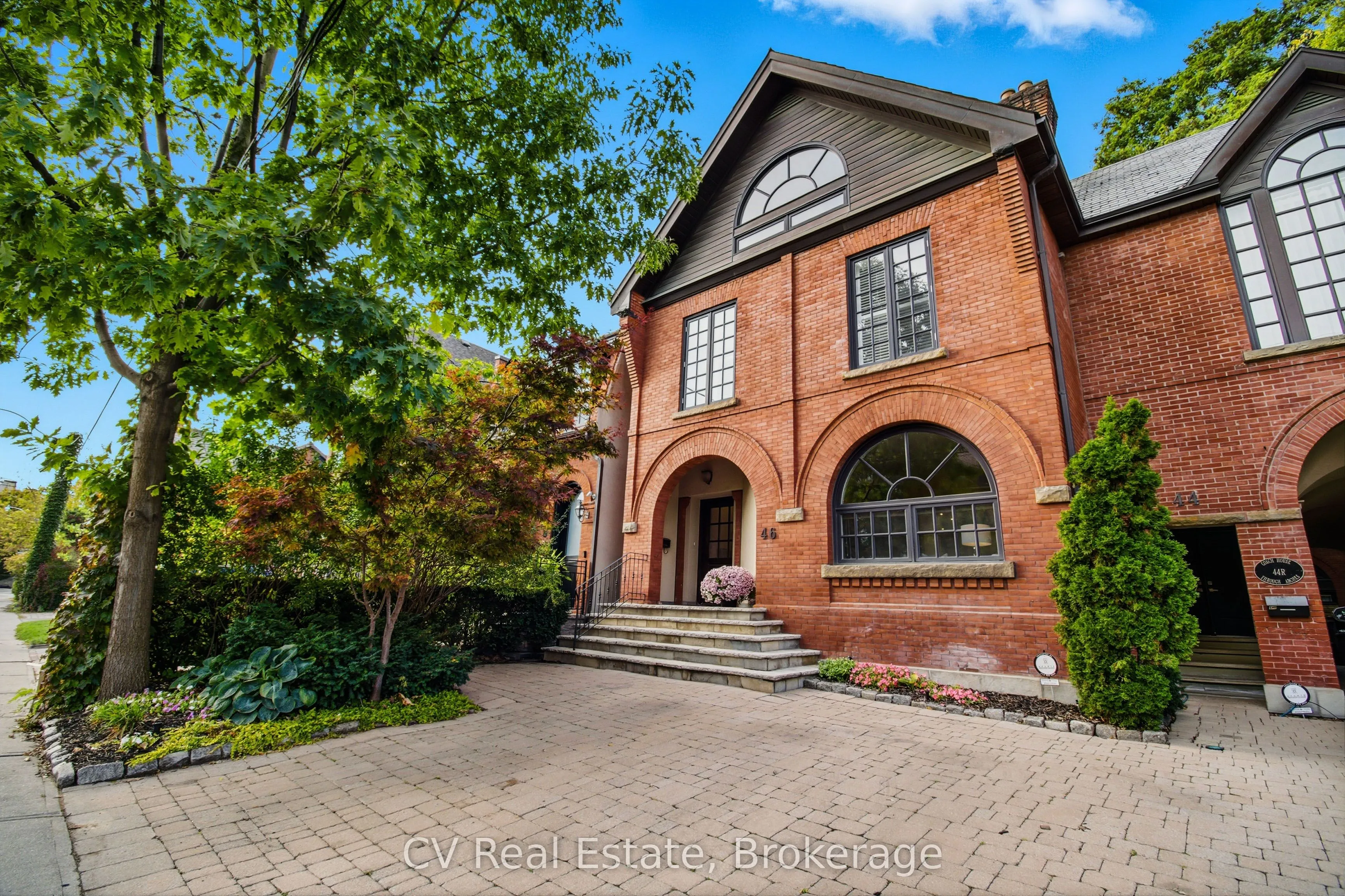 Semi-Detached Home For Sale | C13101196