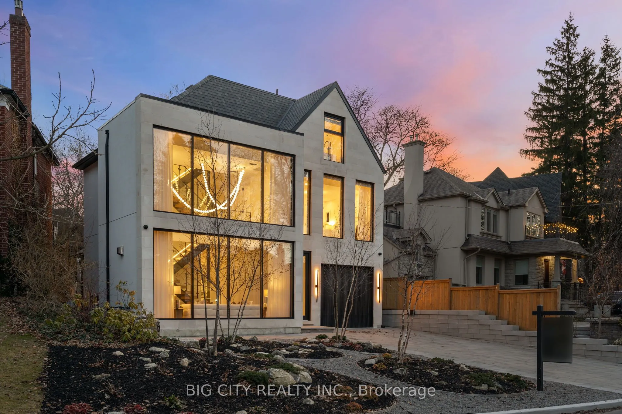 Detached Home For Sale | C13105152
