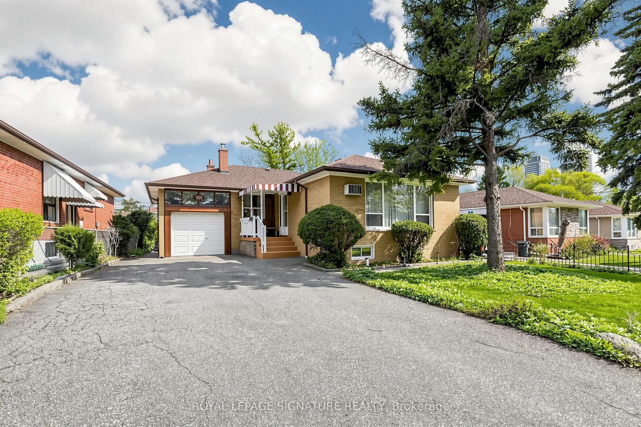 Detached Home For Lease | C13106270