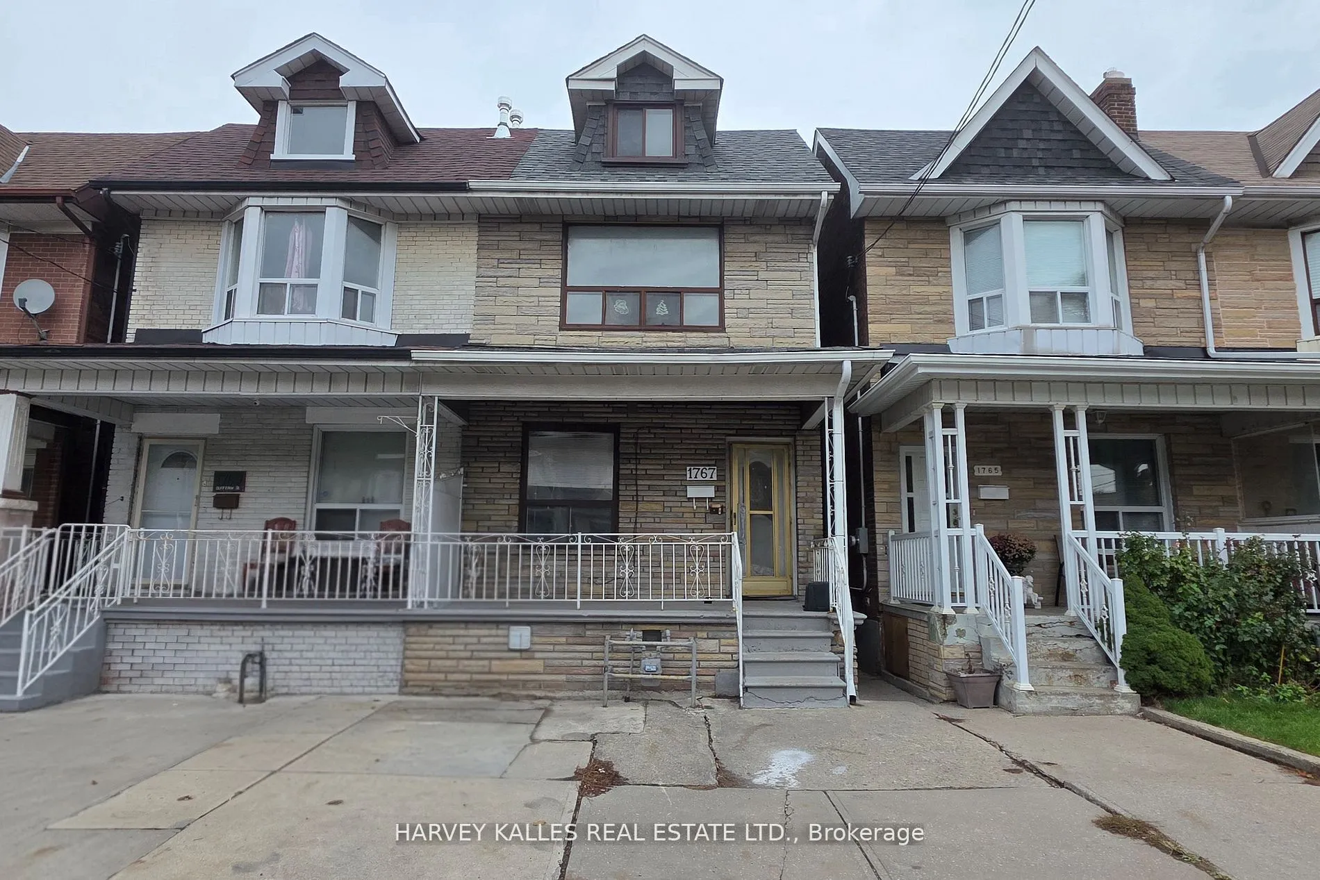 Semi-Detached Home For Sale | C13107370