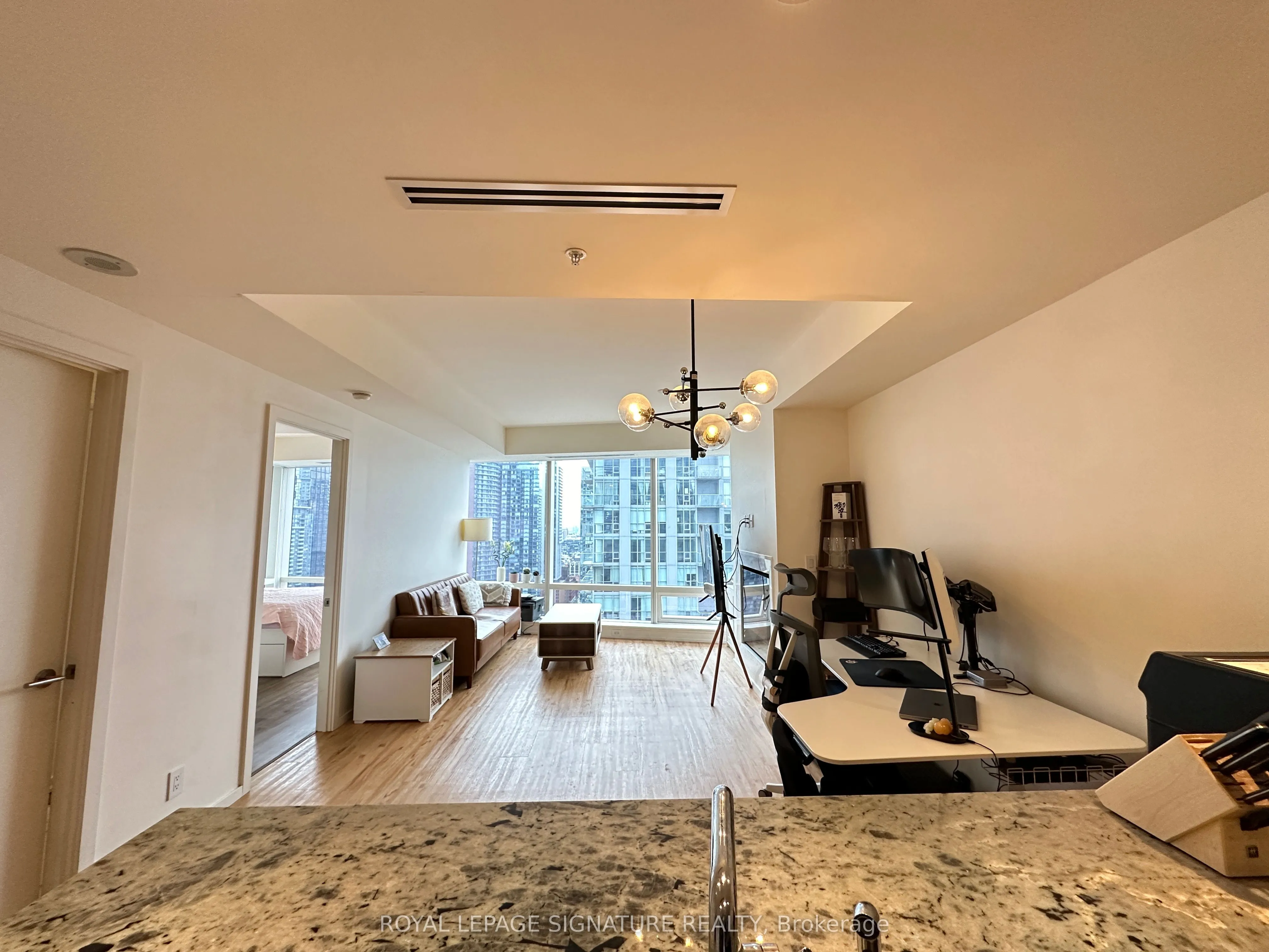 Property For Lease | C13112068