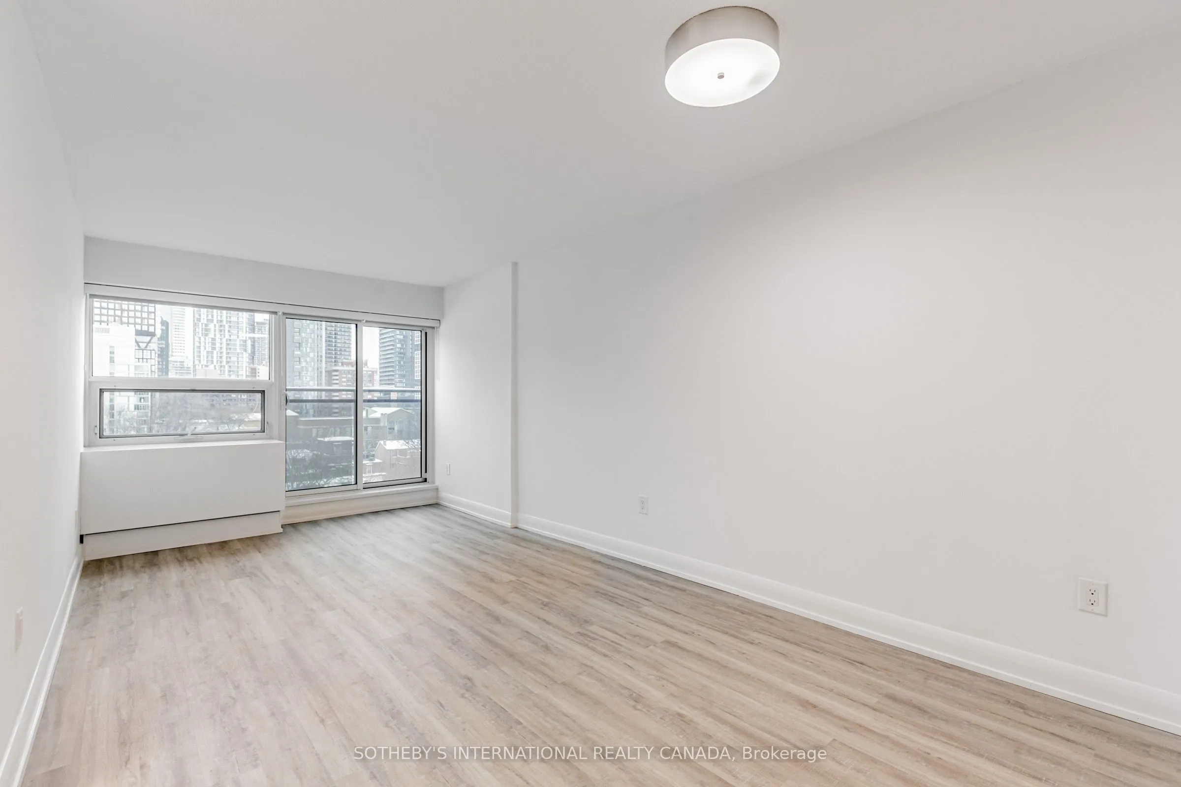 Property For Lease | C13112384