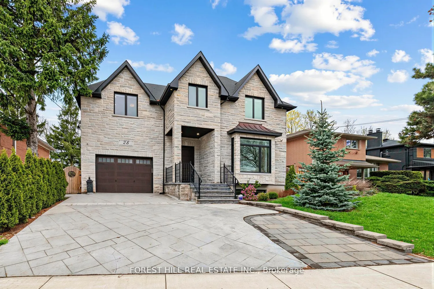 Detached Home For Sale | C13116702