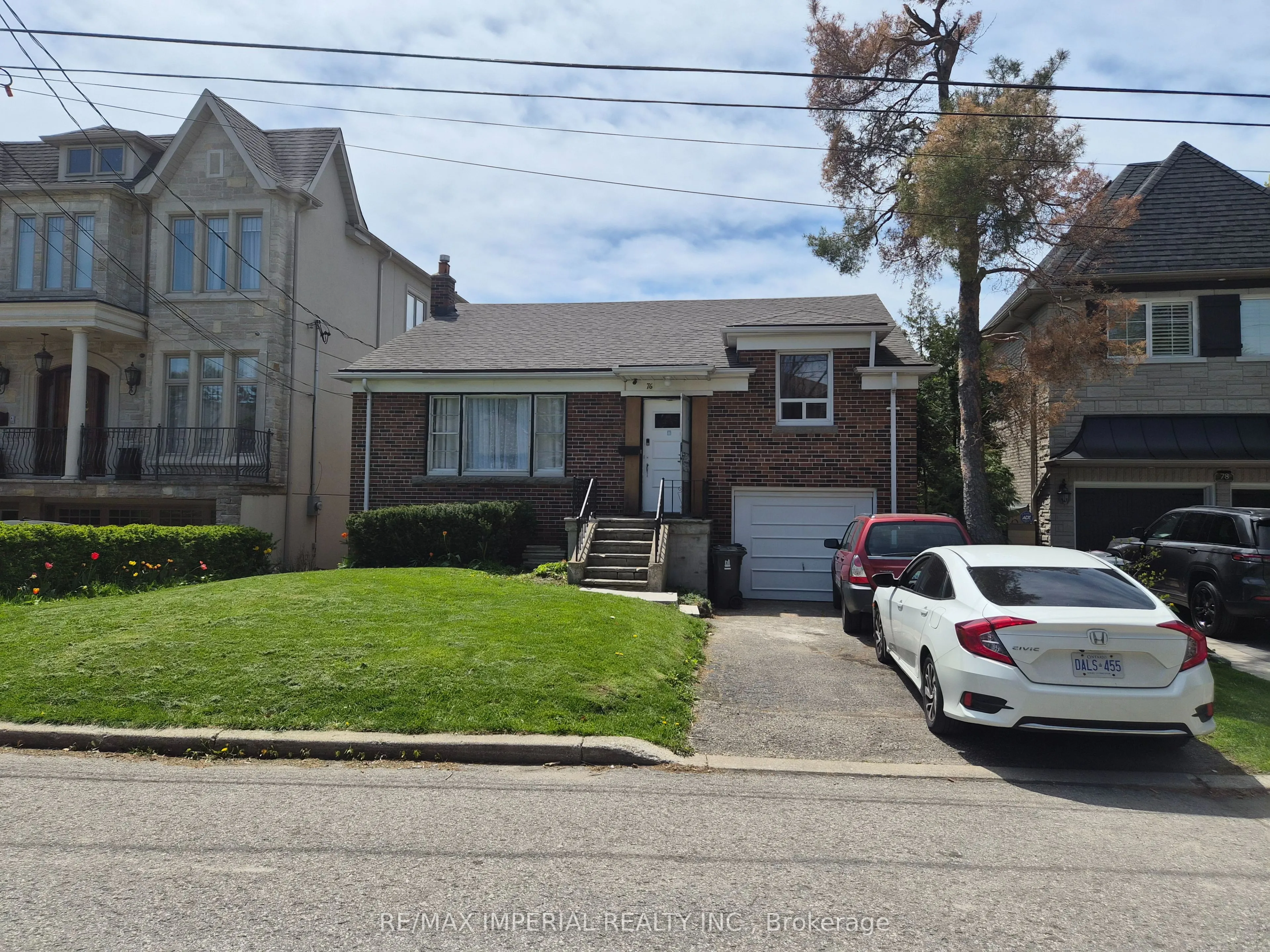 Detached Home For Sale | C13118894