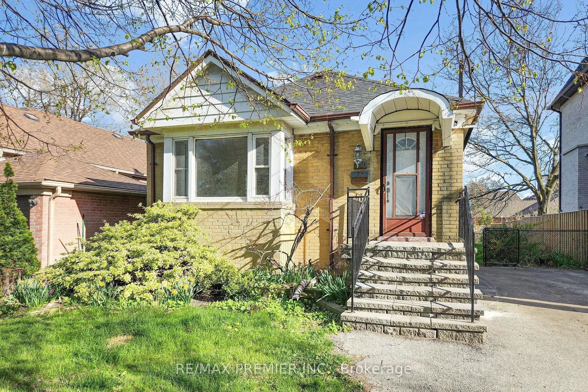 Detached Home For Sale | C13120768