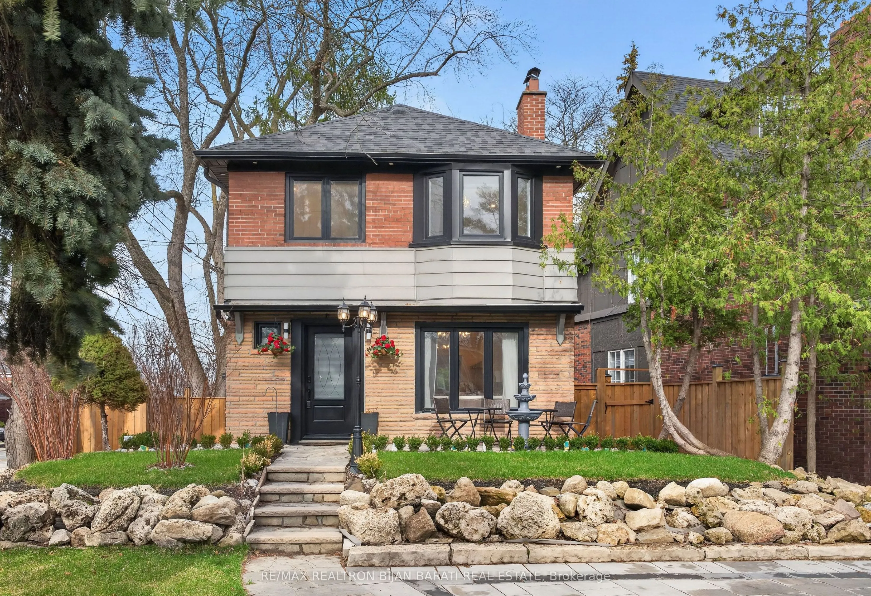 Detached Home For Sale | C13121572