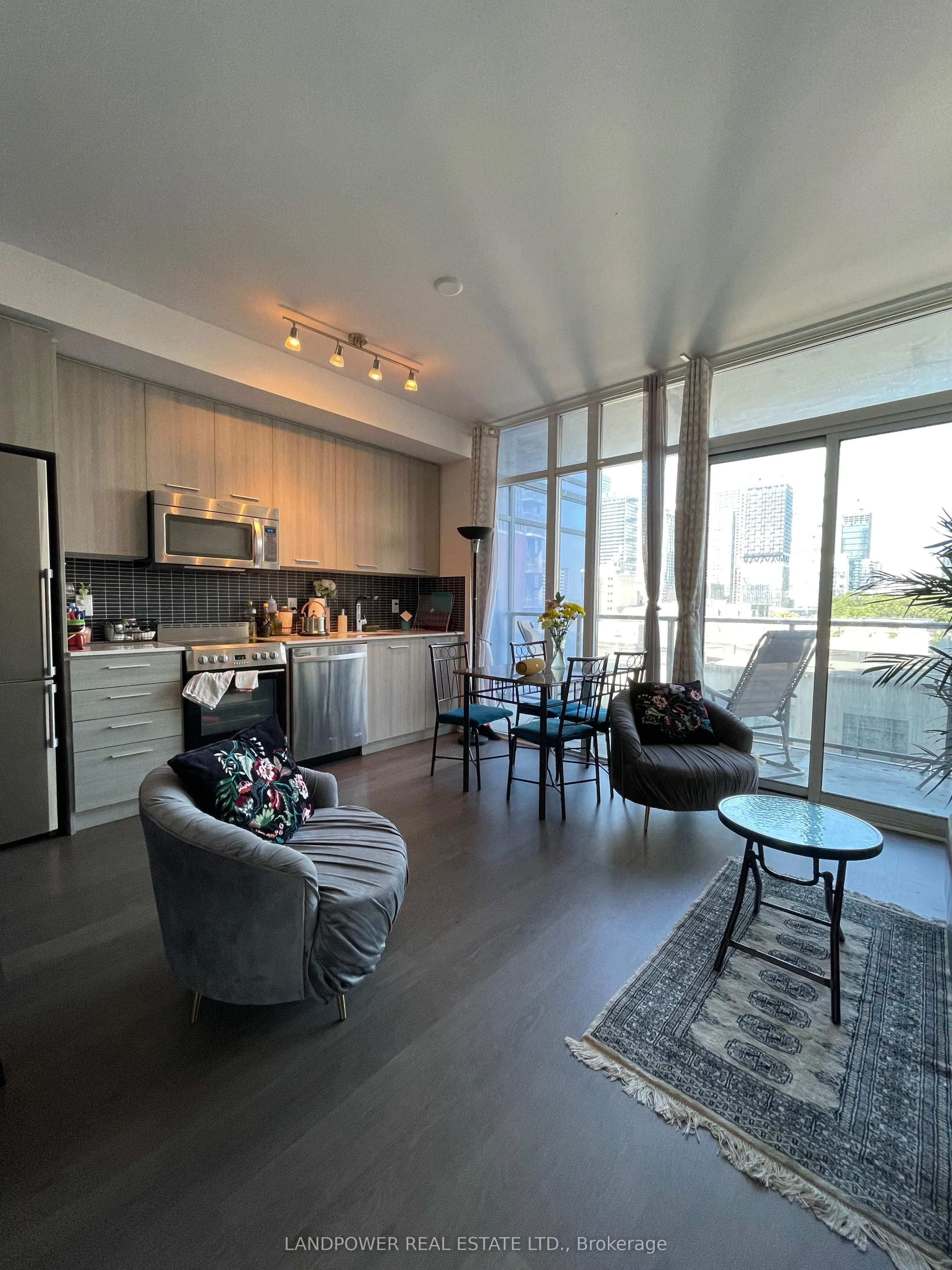 Property For Lease | C13124564