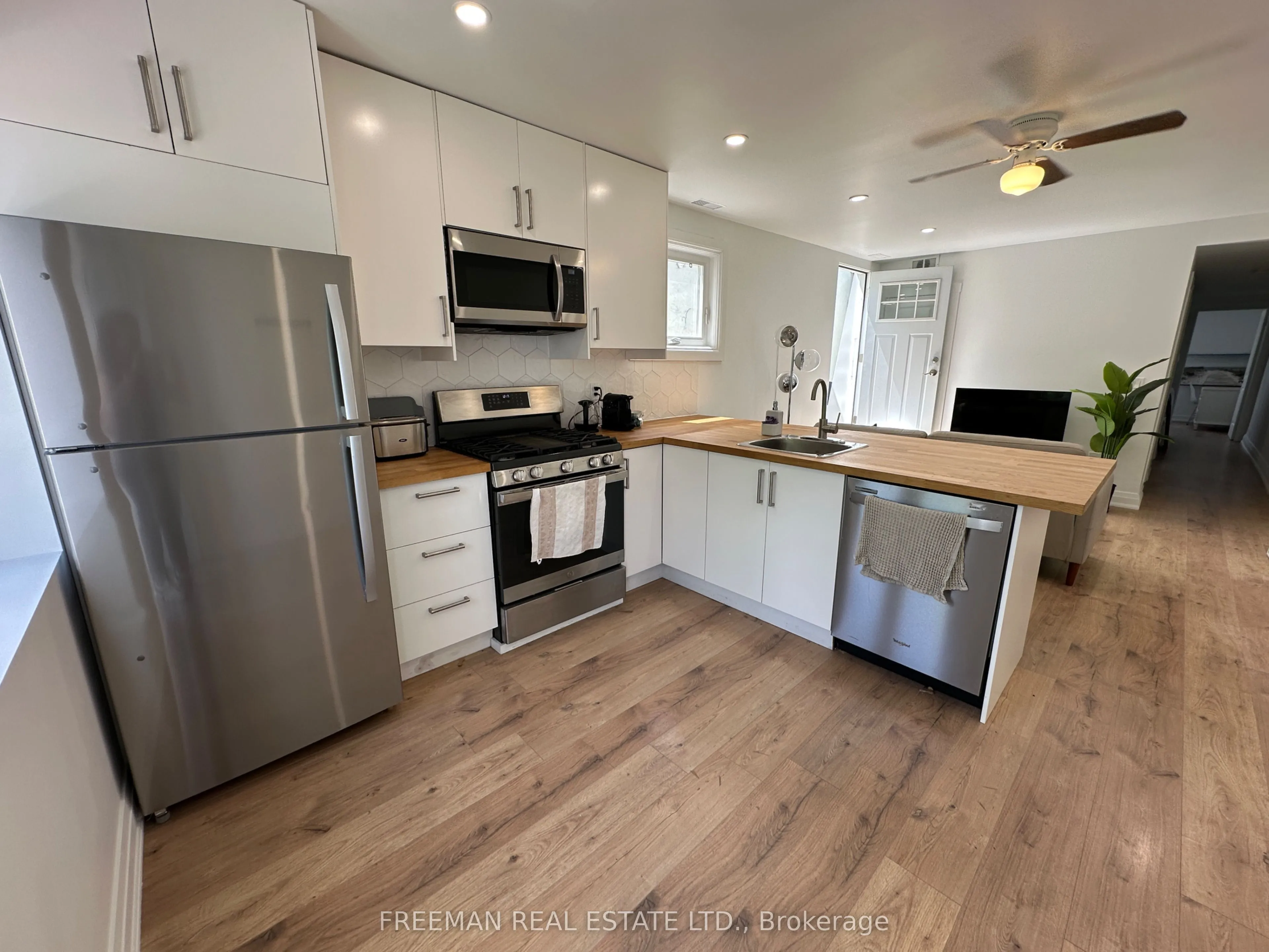 Property For Lease | C13124816