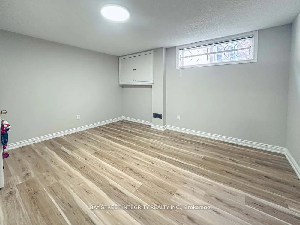 Detached Home For Lease | C13125592