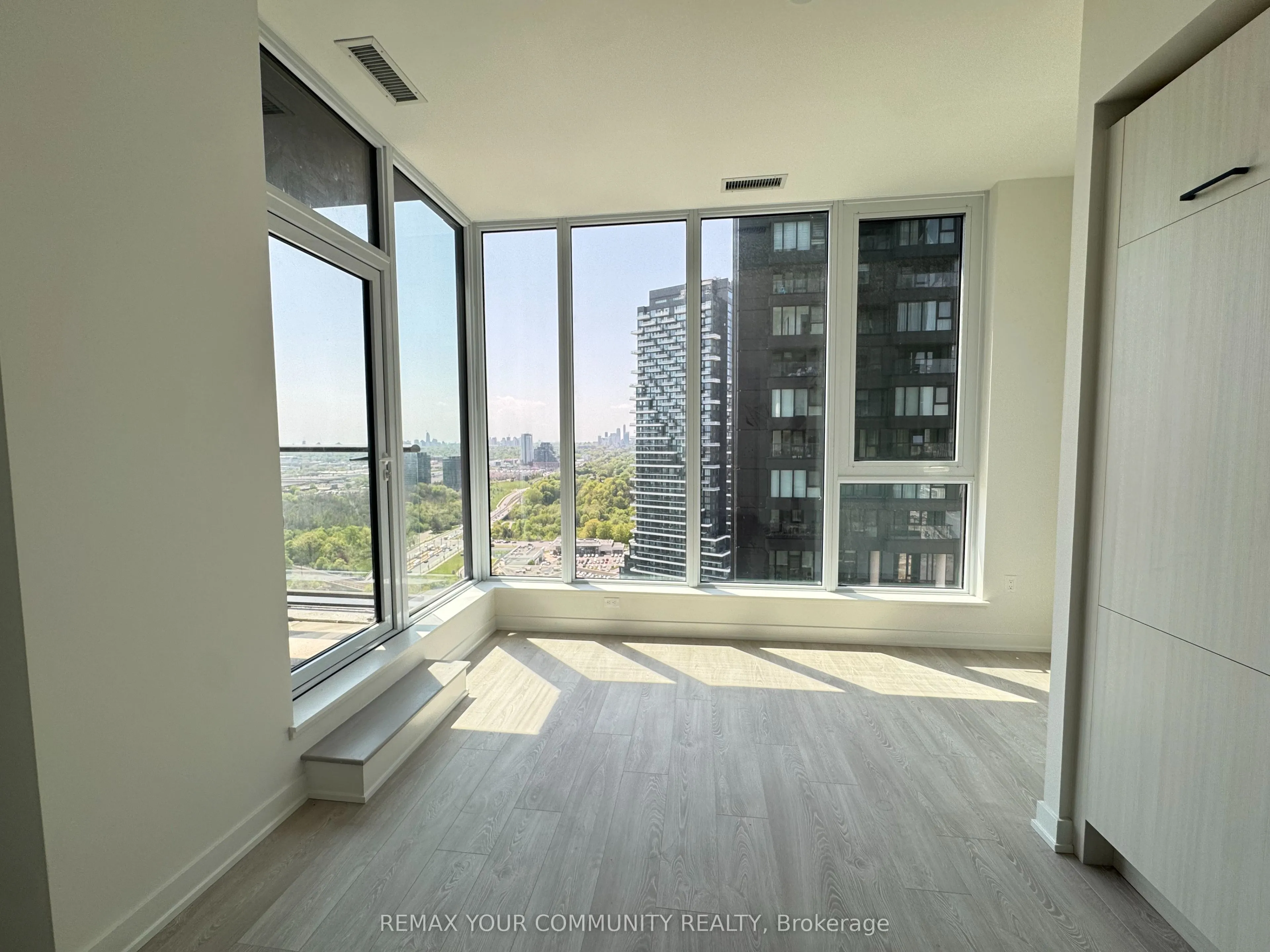 Property For Lease | C13134294