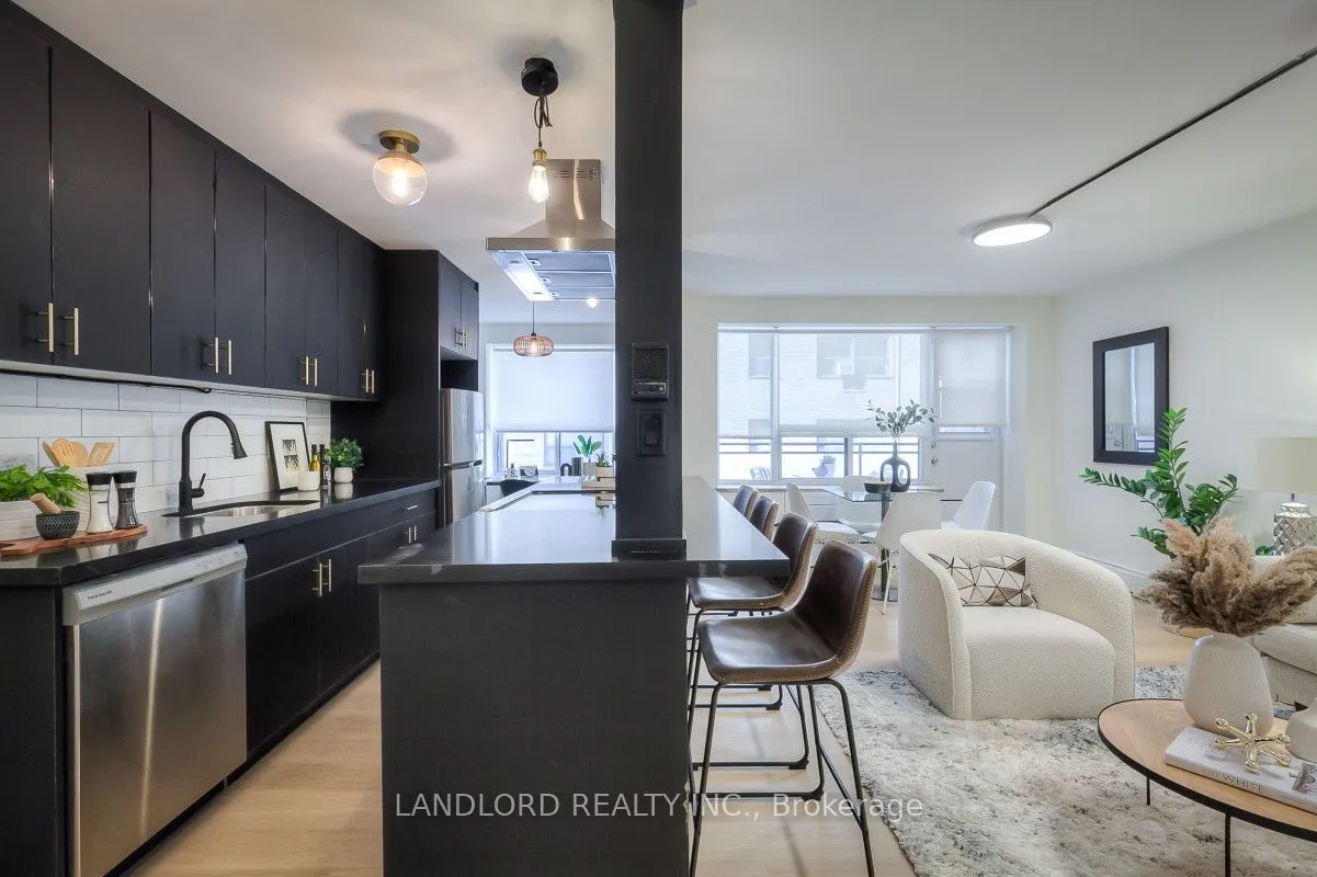 Multiplex For Lease | C13135646