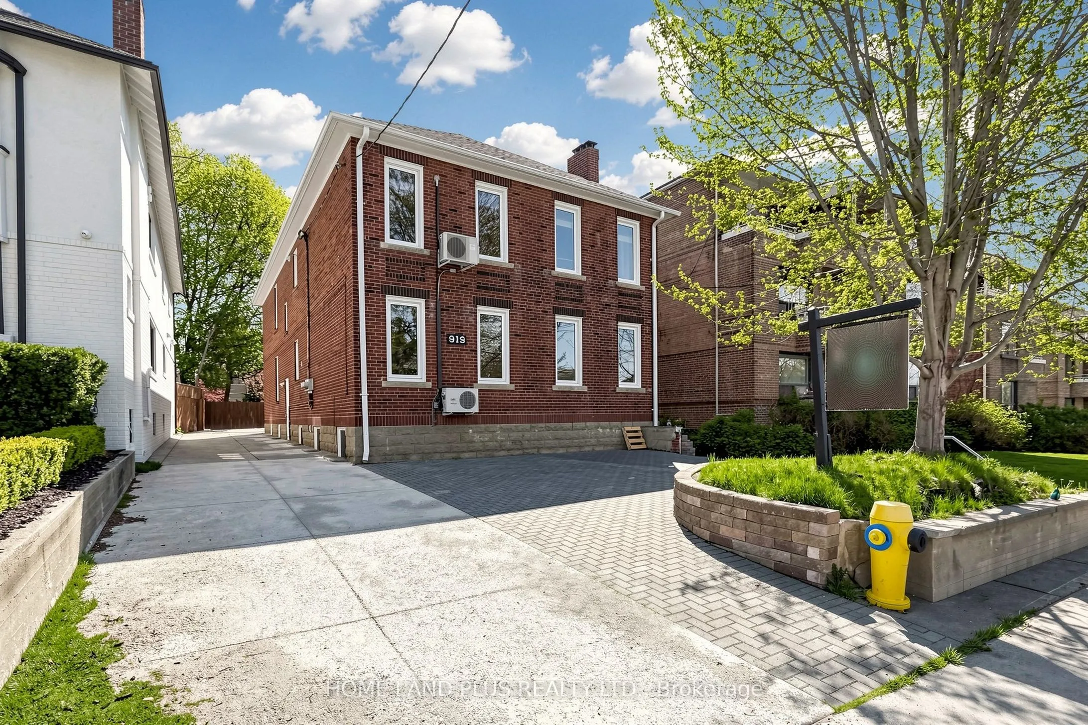 Multiplex For Lease | C13135648