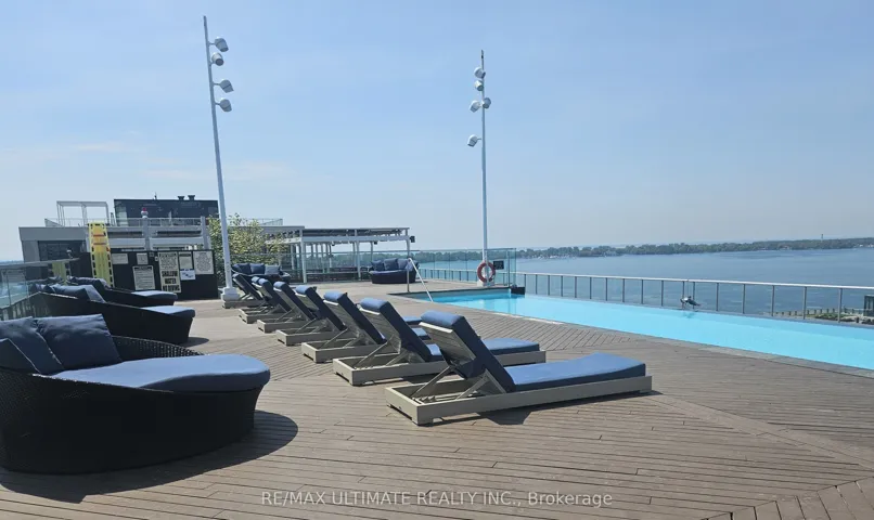 15 Merchants' Wharf Rooftop