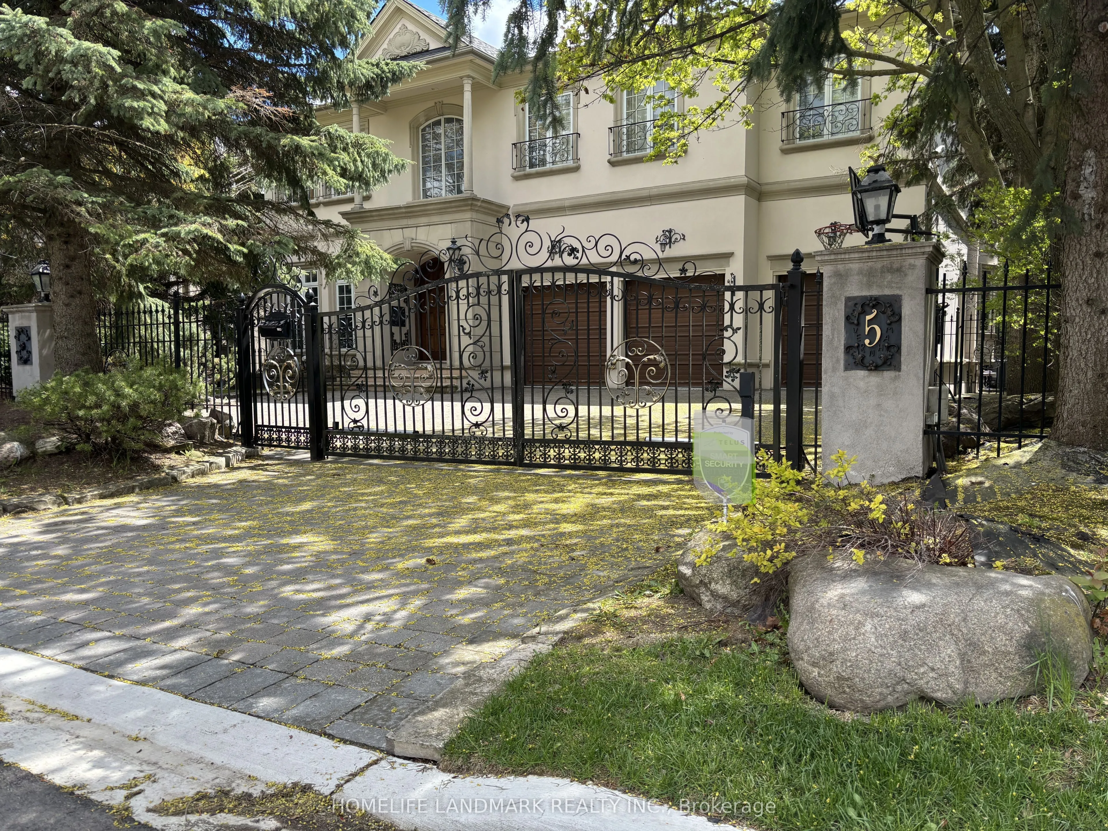 Detached Home For Lease | C13140434