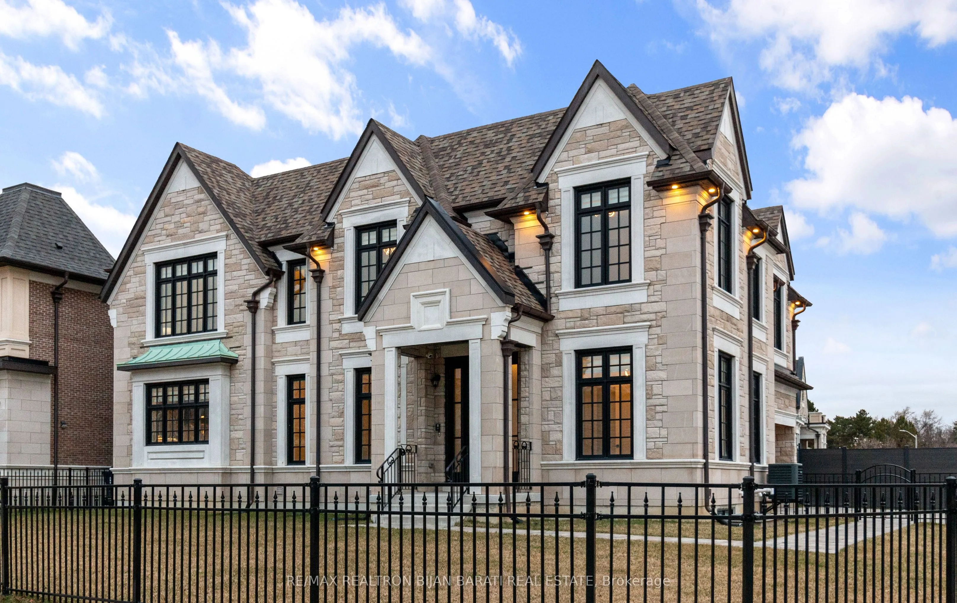 Detached Home For Sale | C13140828