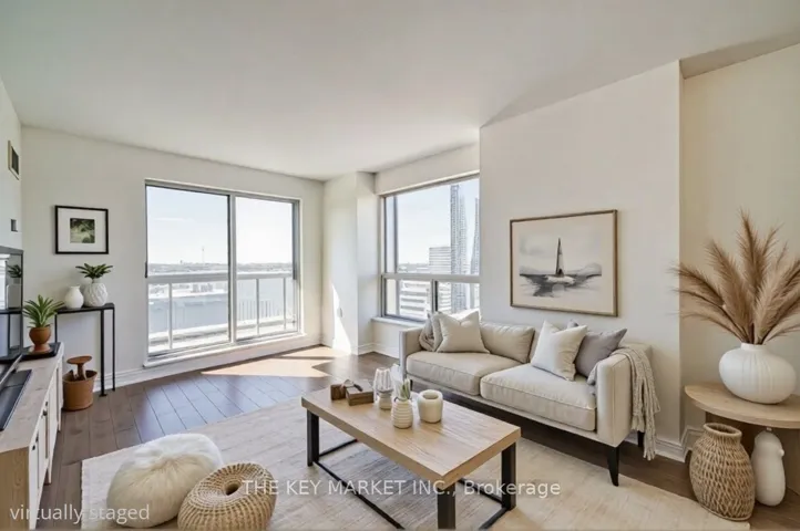 21  Hillcrest  Avenue, Toronto C14, ON M2N 7K2