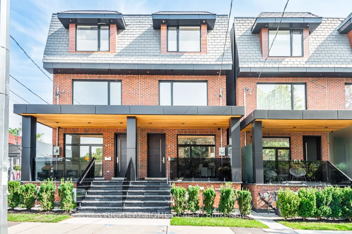 Semi-Detached Home For Sale | C13141592