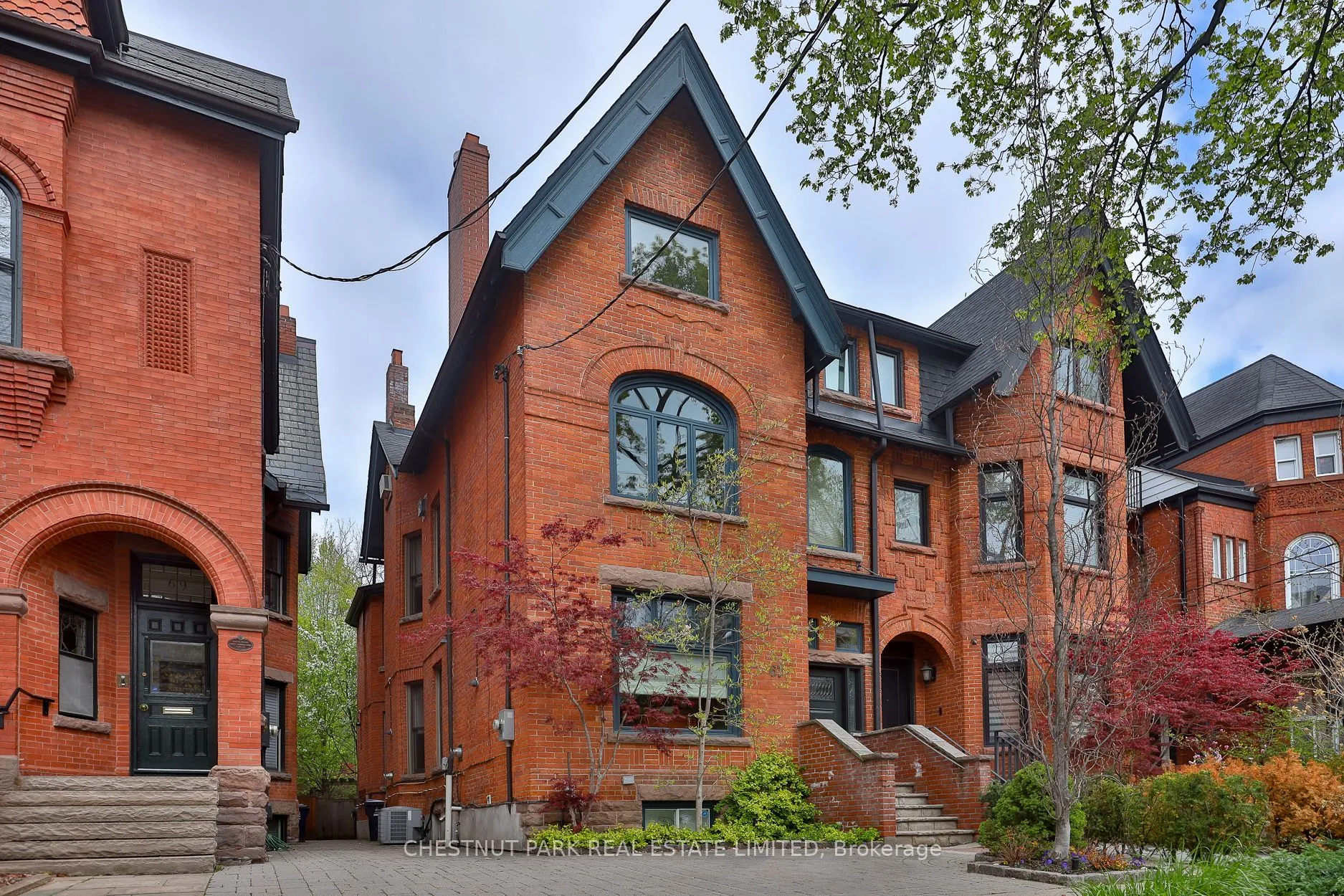 Semi-Detached Home For Sale | C13141986