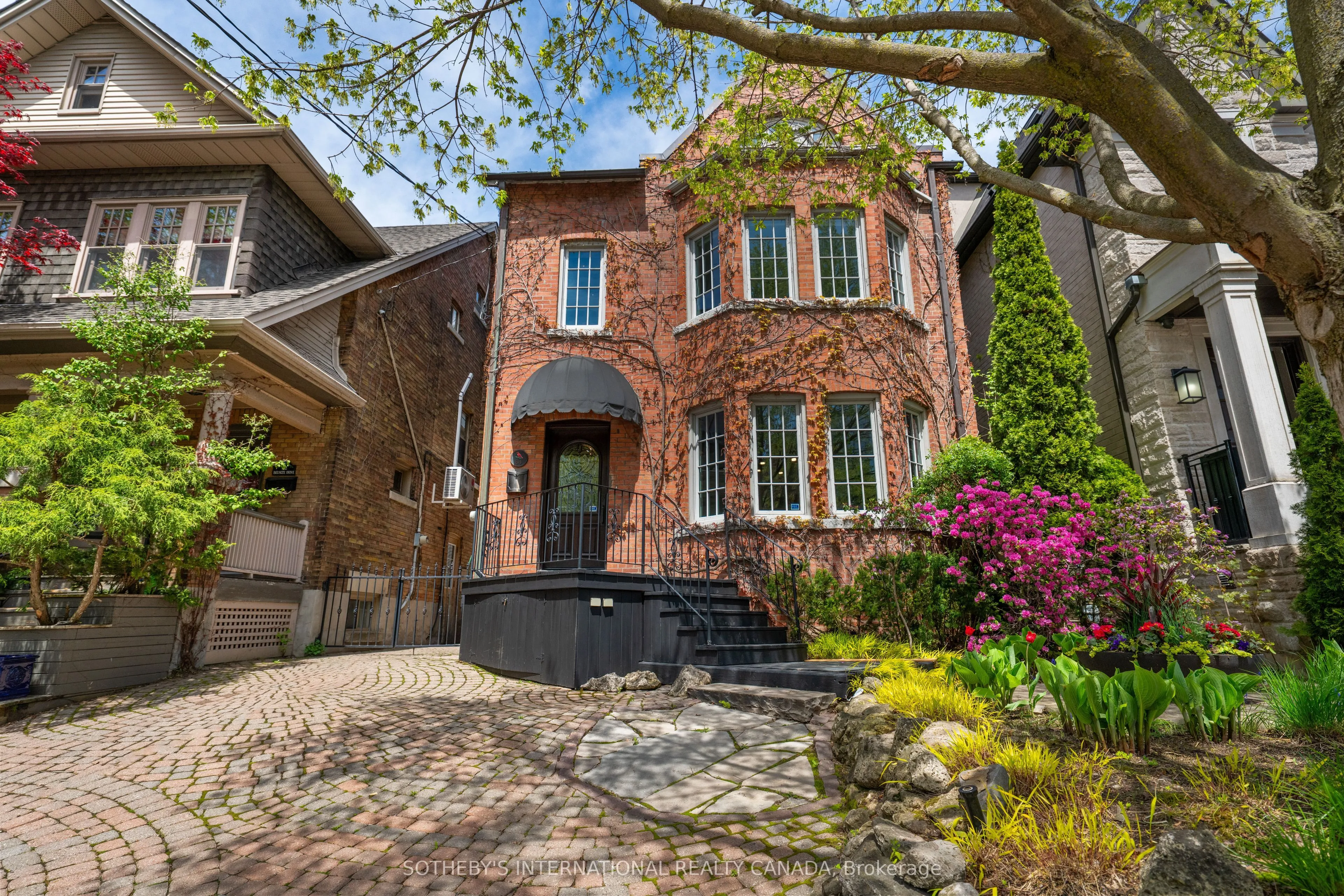 Detached Home For Sale | C13144116