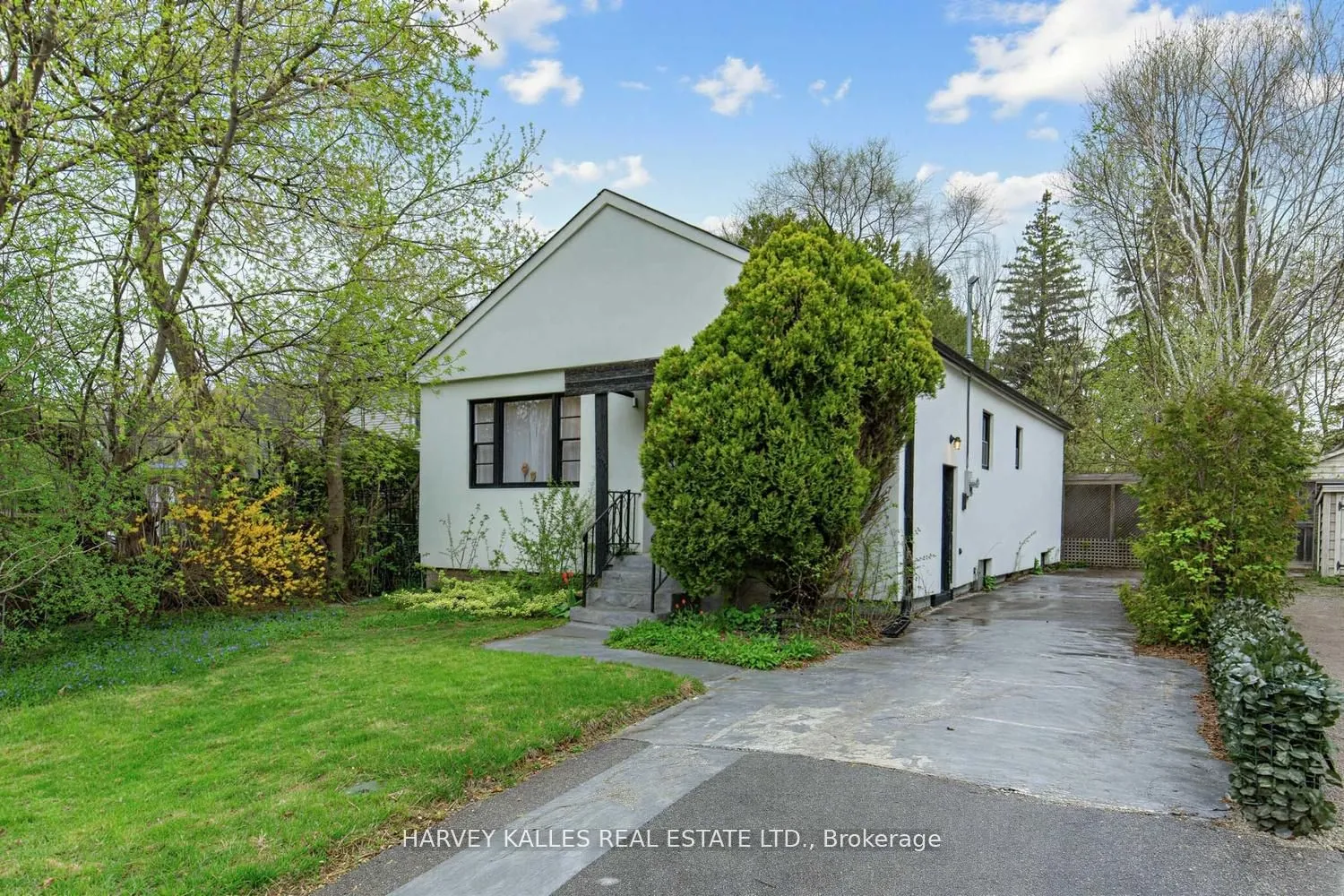 Detached Home For Sale | C13148476