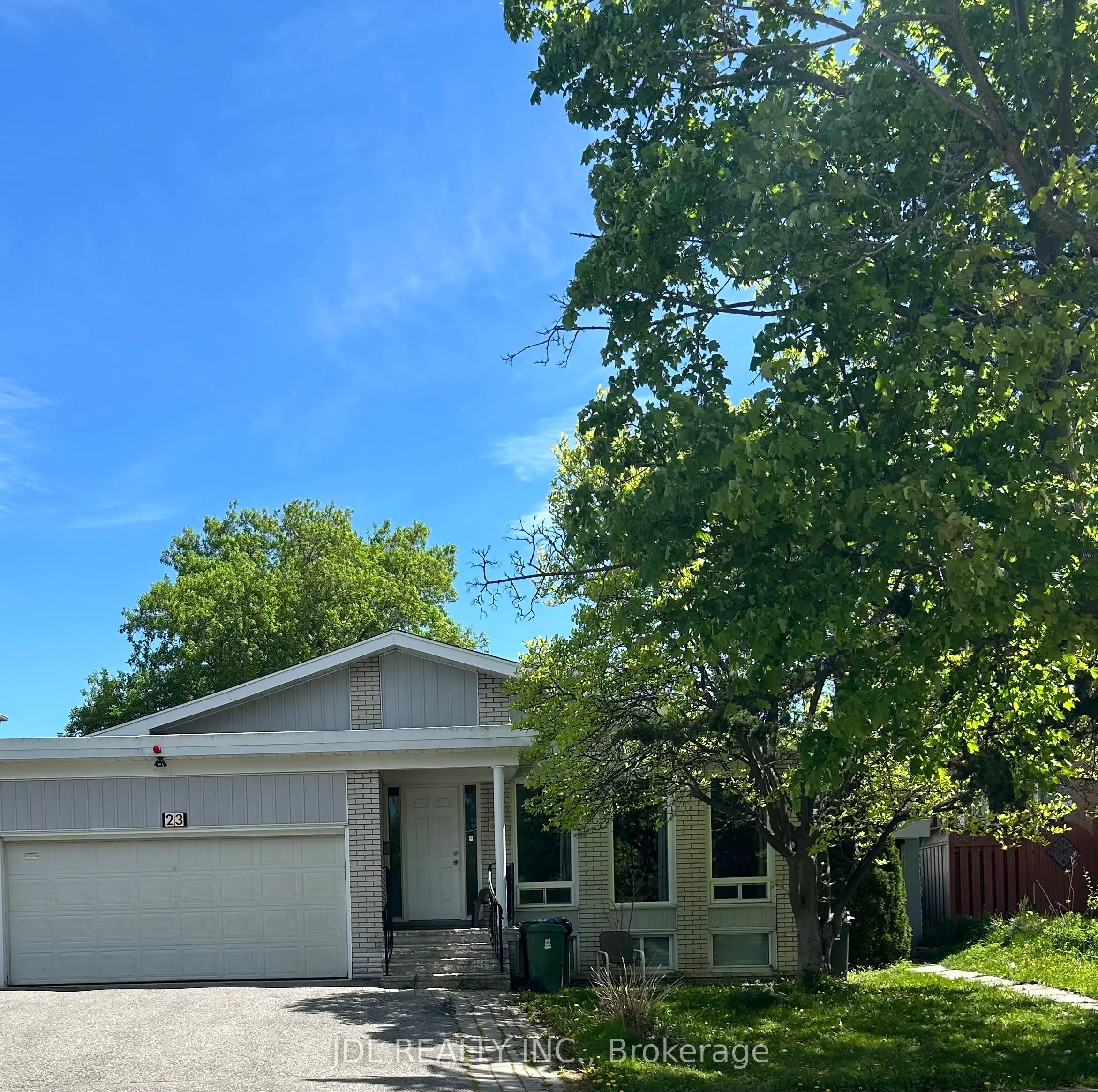 Detached Home For Lease | C13153484