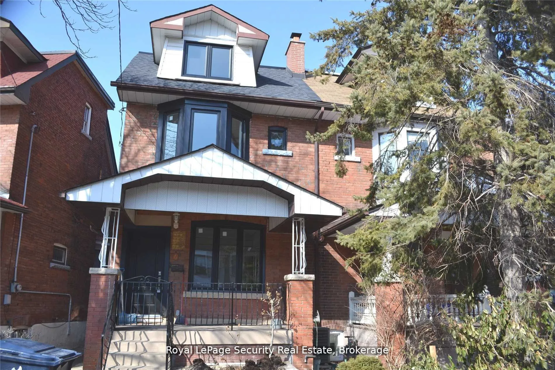 Semi-Detached Home For Lease | C13154340