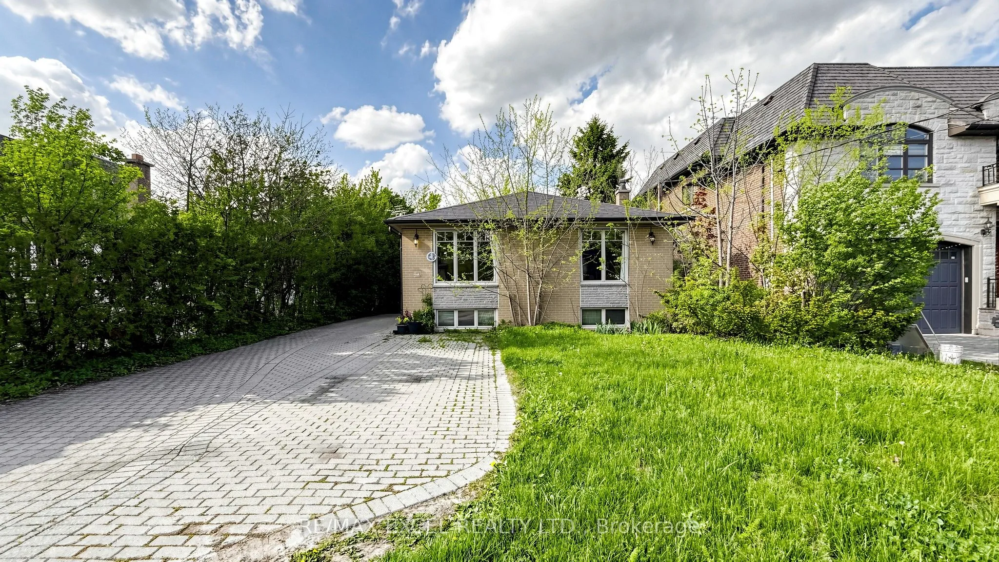 Detached Home For Sale | C13158084