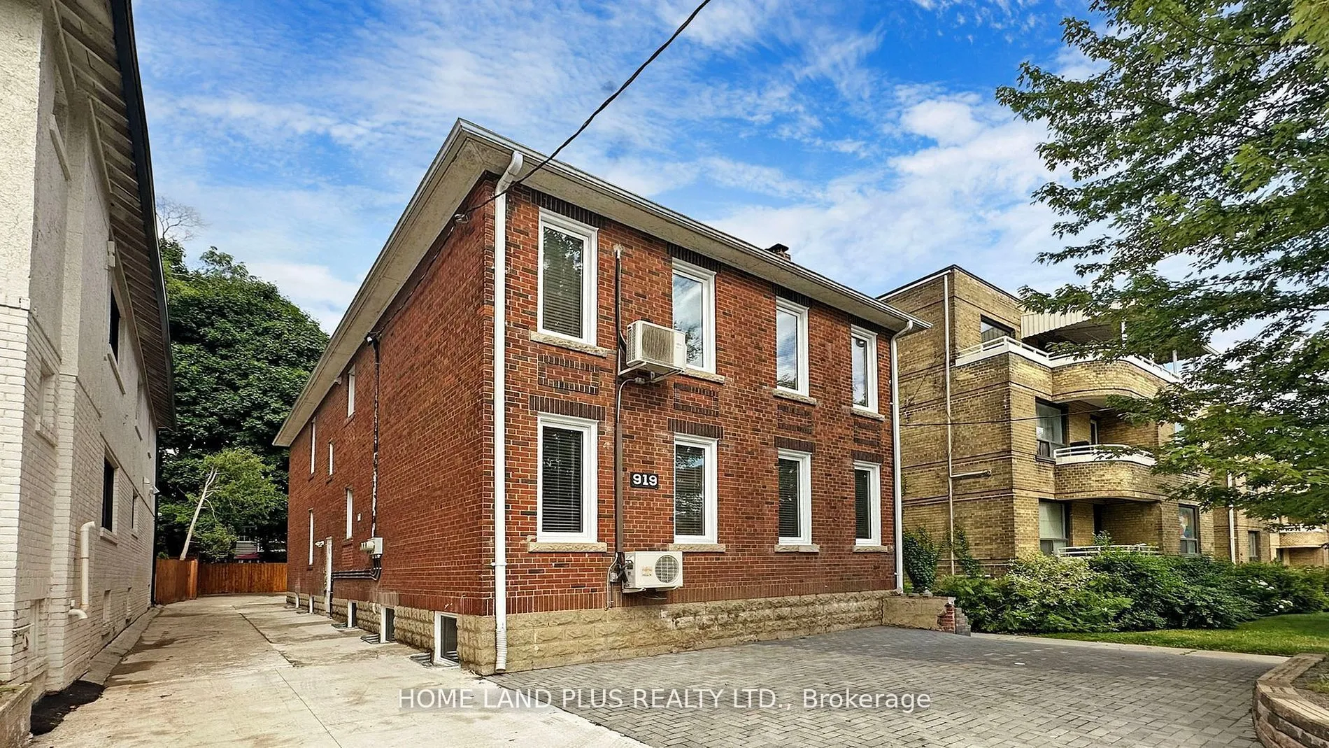 Multiplex For Lease | C13160628
