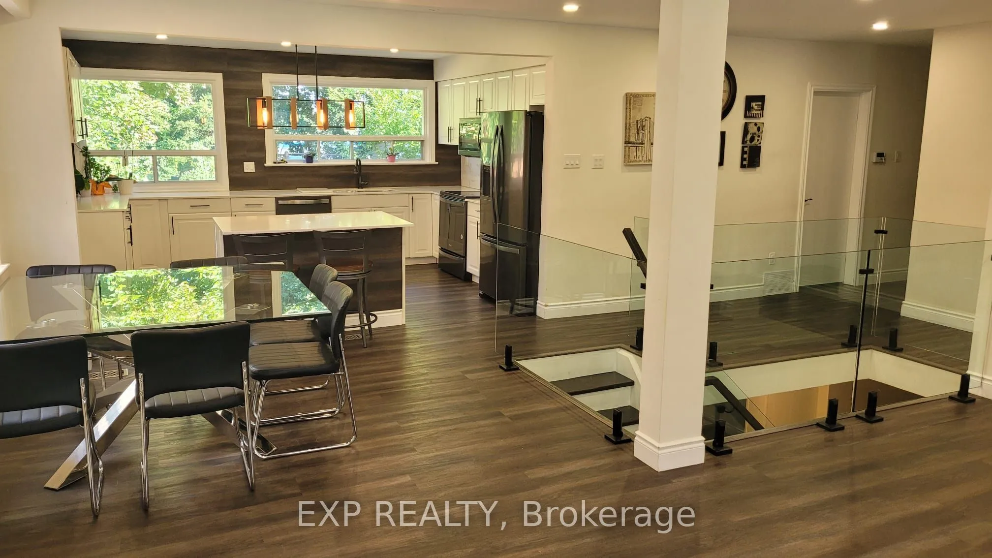 Detached Home For Lease | C13165286