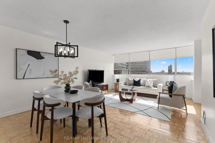 Living/Dining Area
